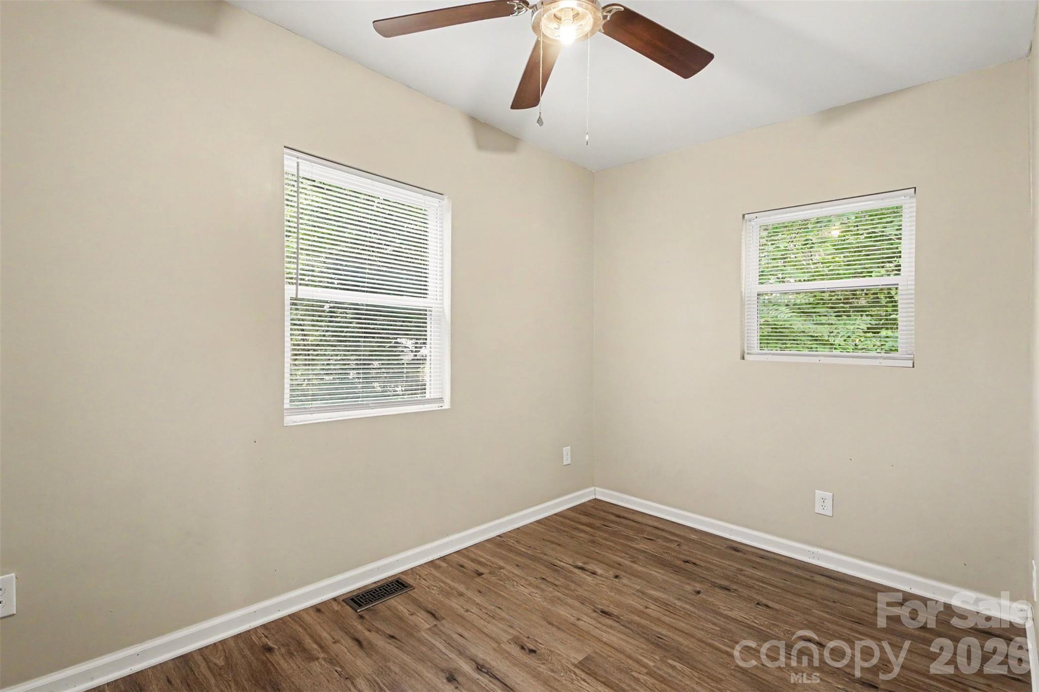 125 Gains Lane Property Photo 21