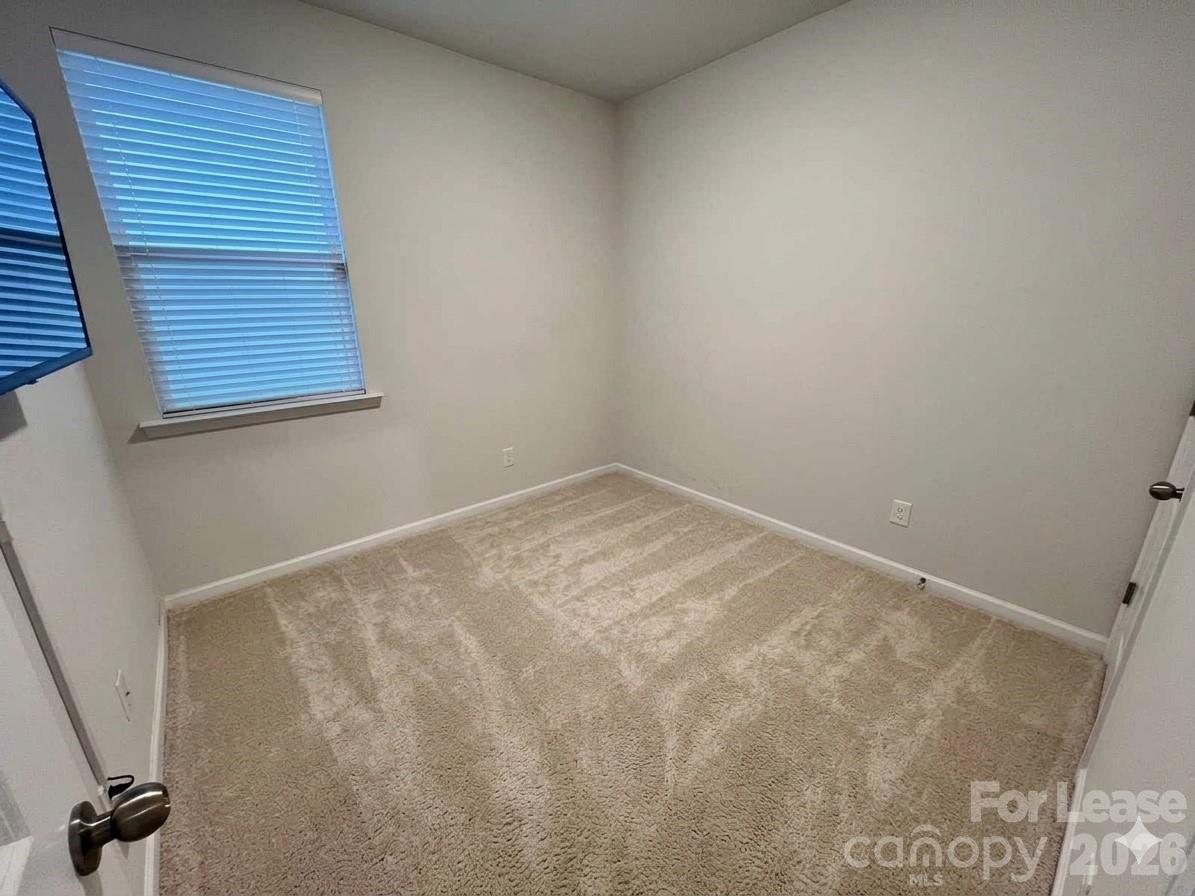 8010 Foxcroft Drive Property Photo 19