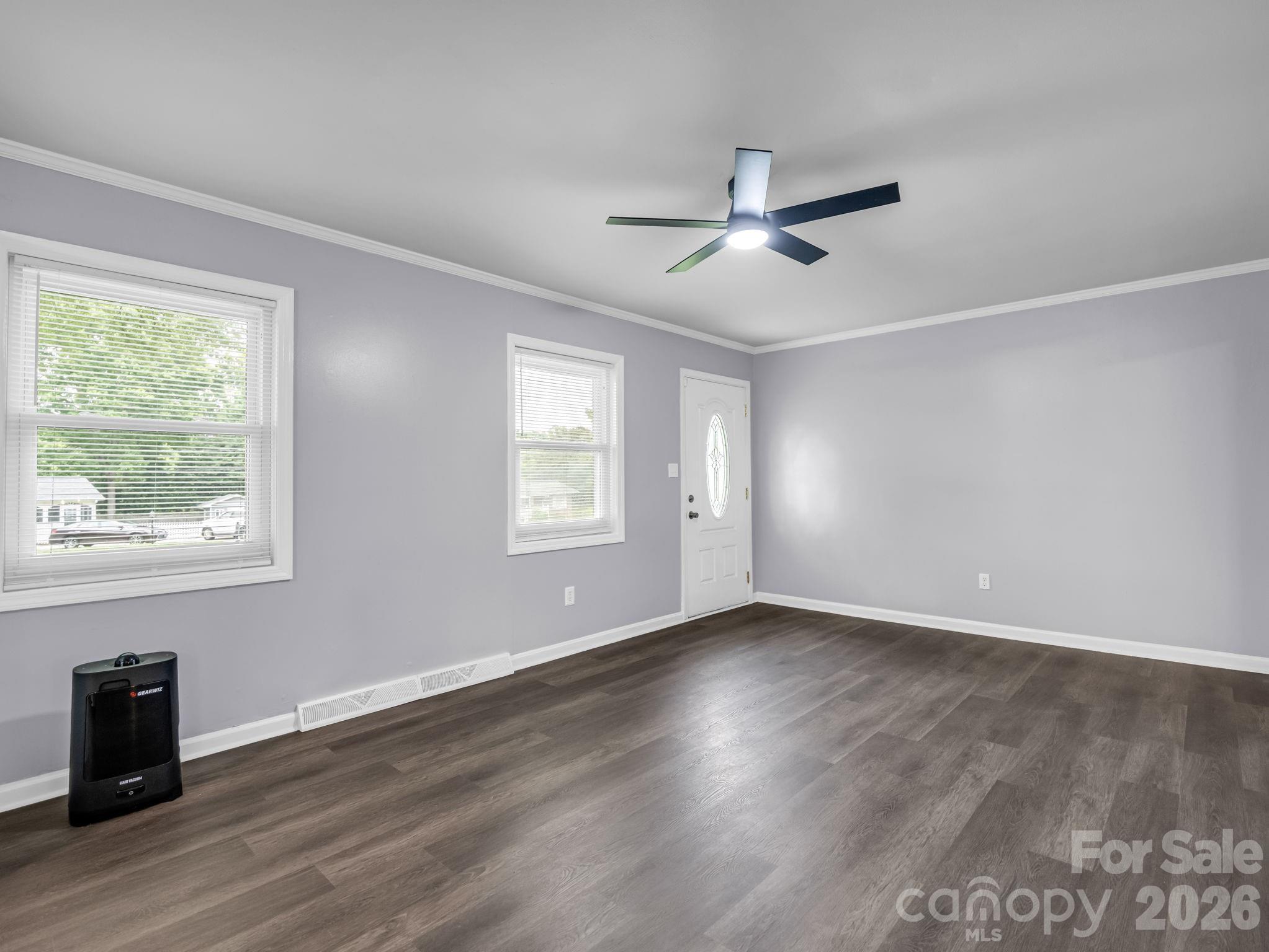 2044 Helen Drive Property Photo 6