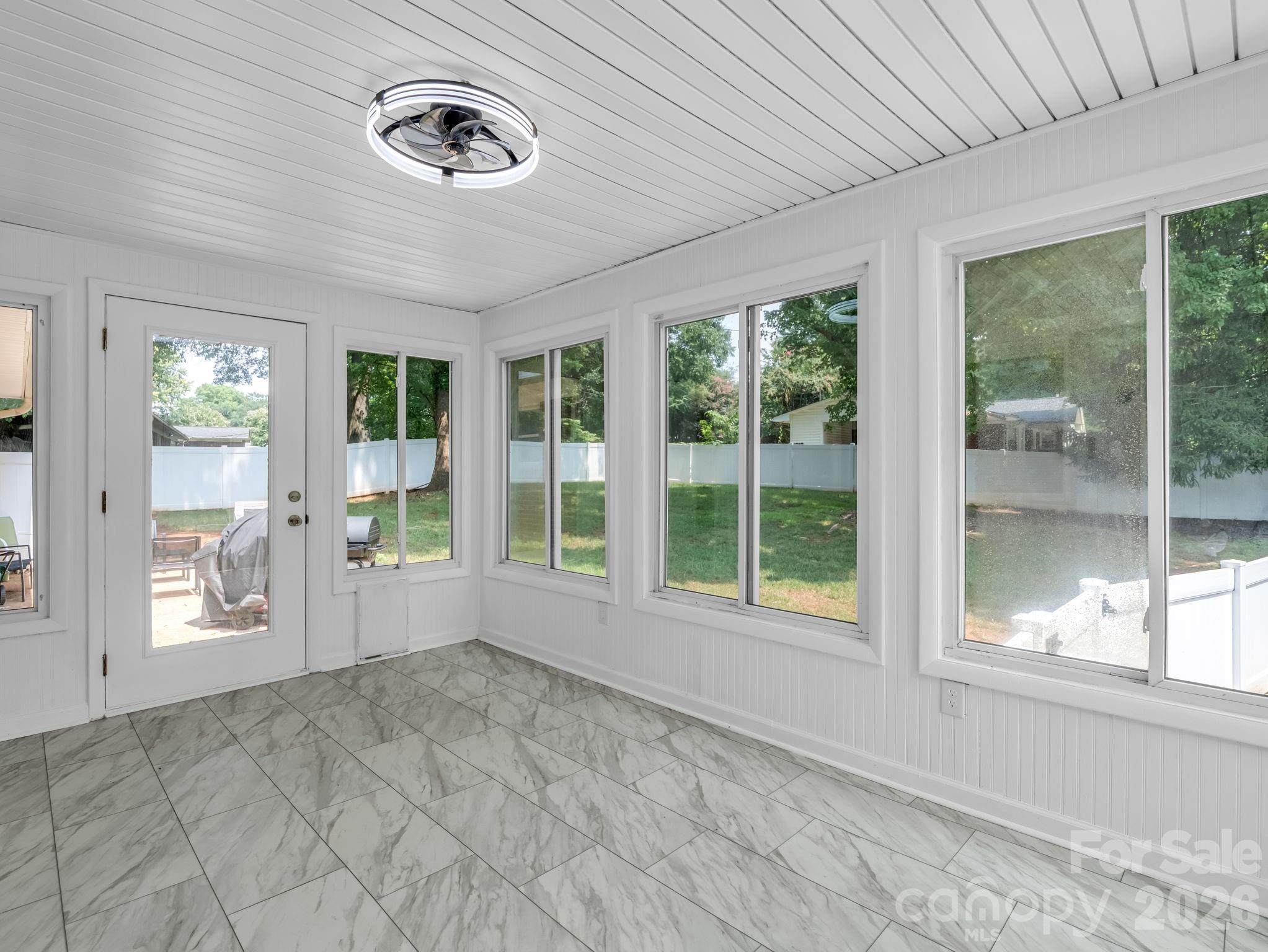 2044 Helen Drive Property Photo 28