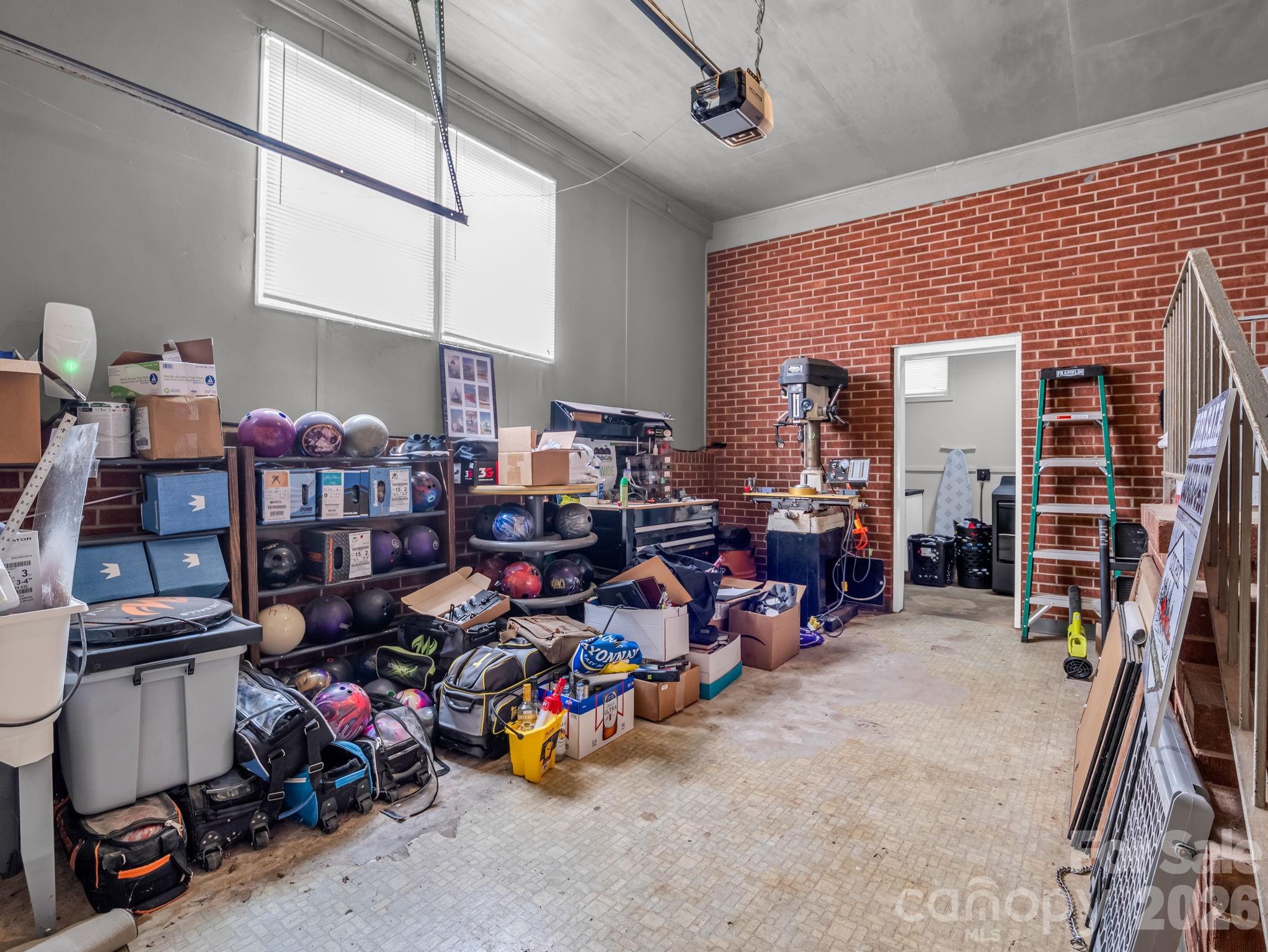 2044 Helen Drive Property Photo 31