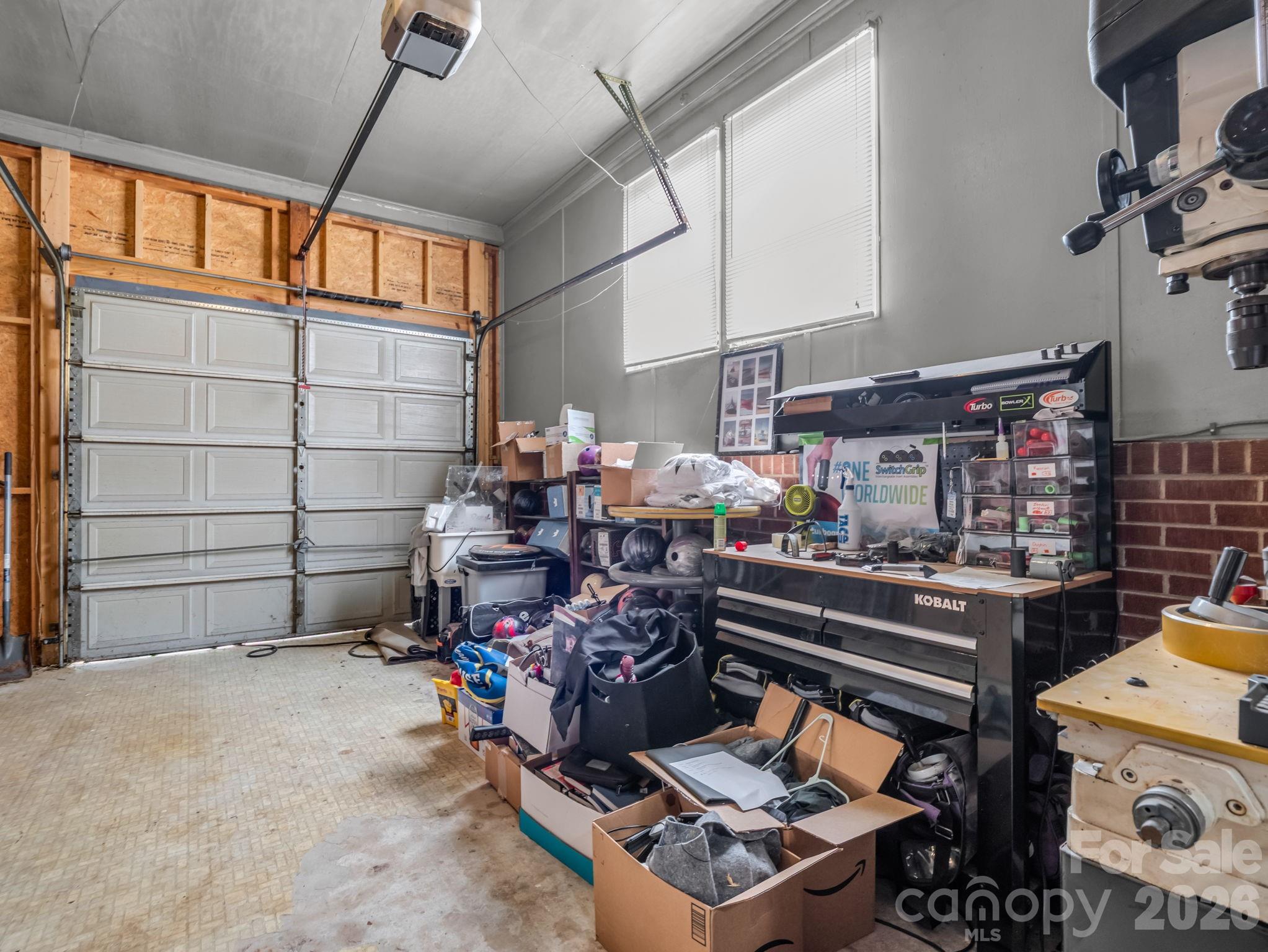 2044 Helen Drive Property Photo 32