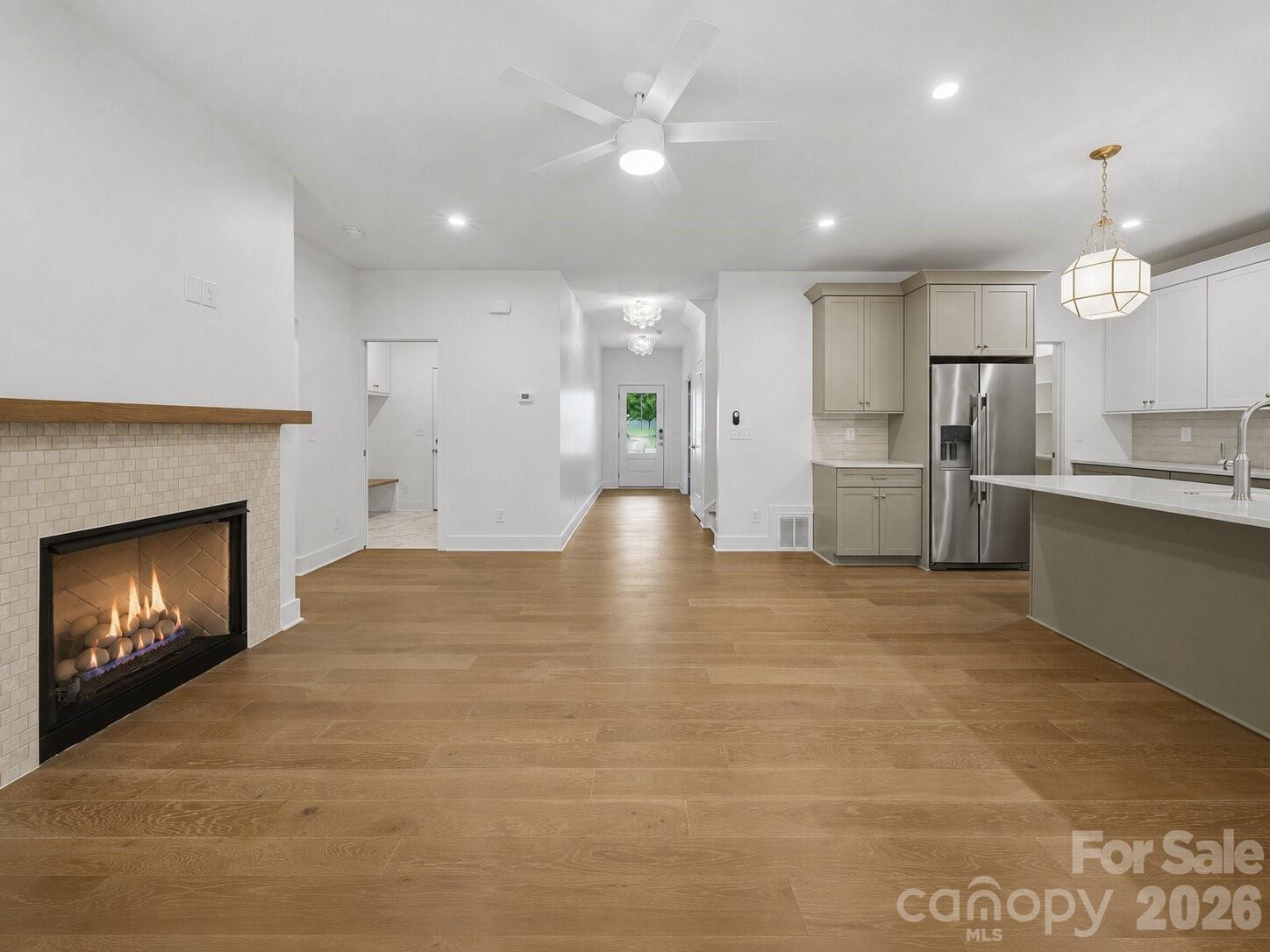 2311 Chateau Court Property Photo 10