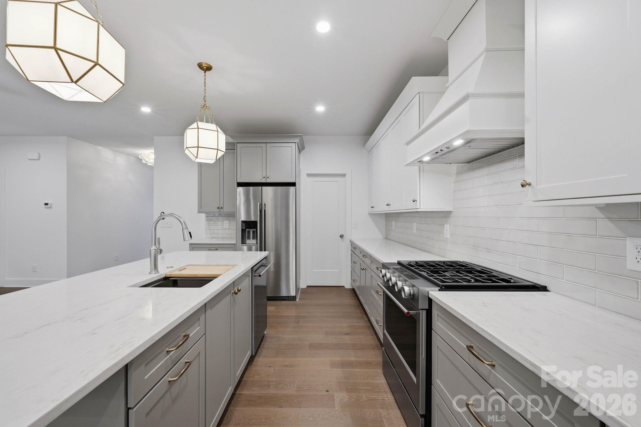 2311 Chateau Court Property Photo 14
