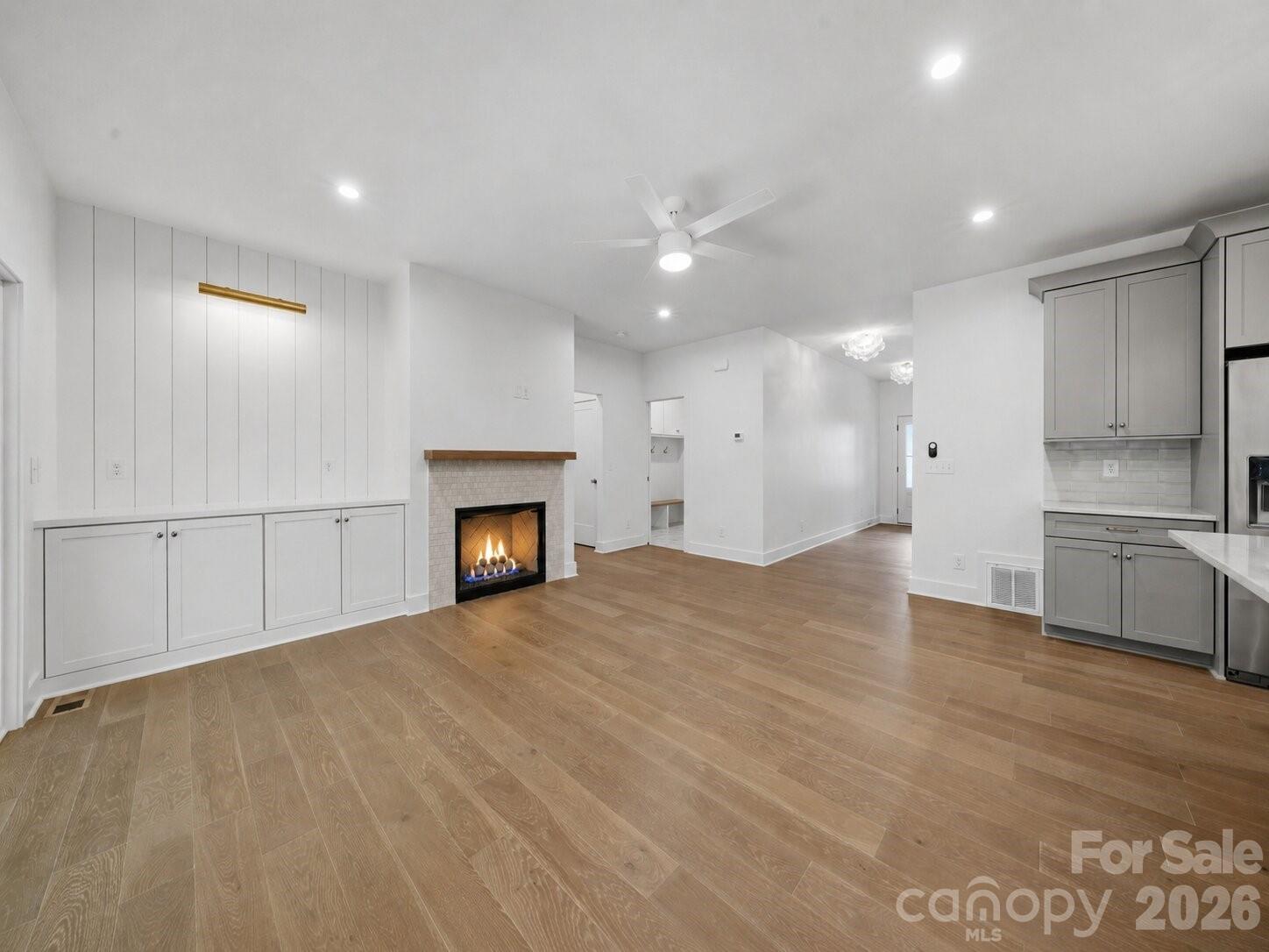 2311 Chateau Court Property Photo 14