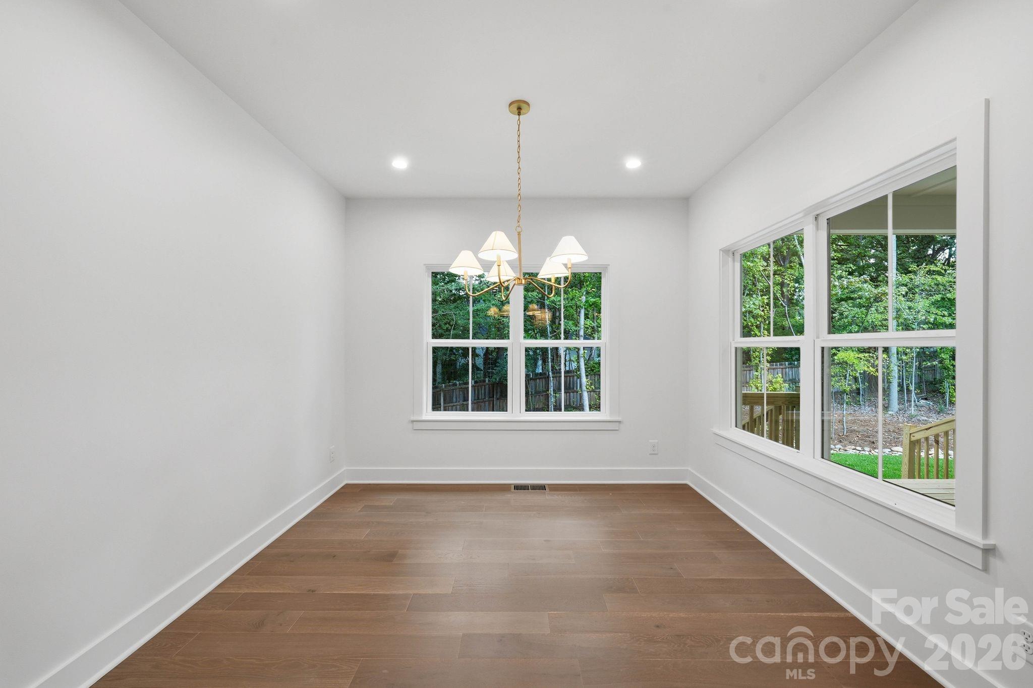 2311 Chateau Court Property Photo 15