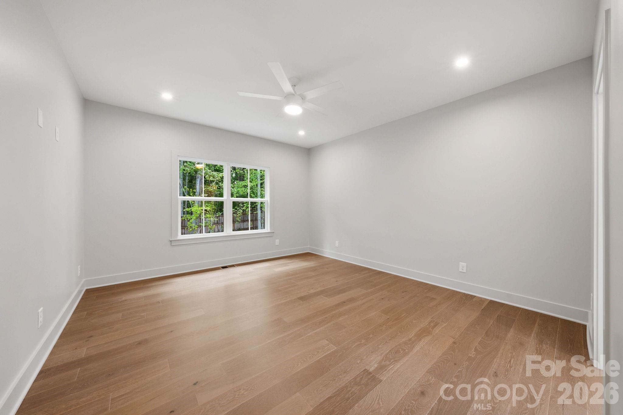 2311 Chateau Court Property Photo 19