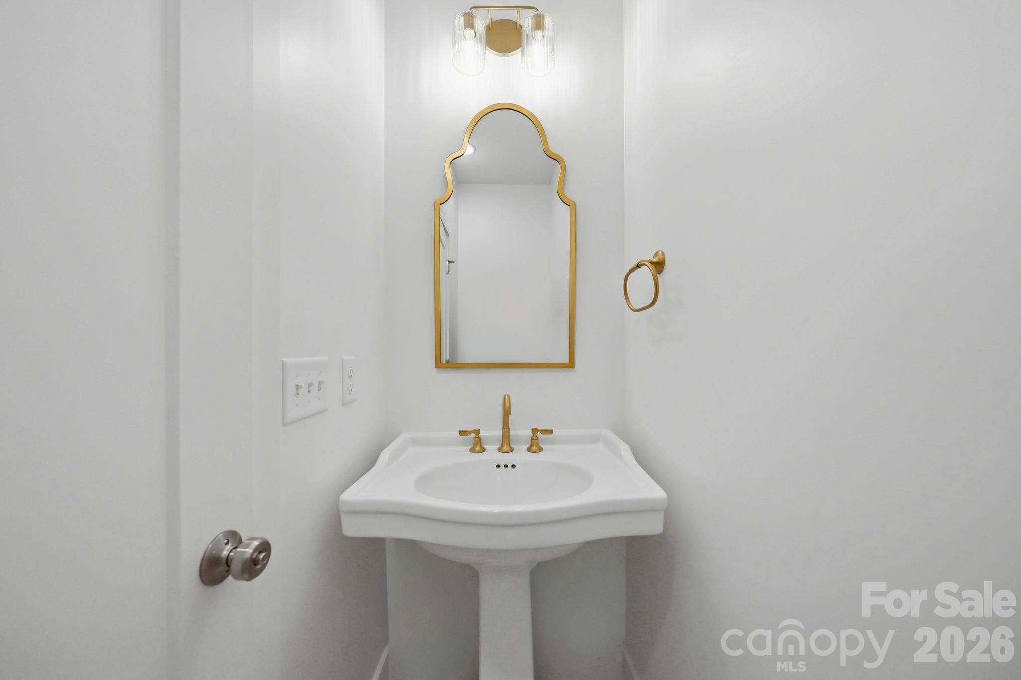 2311 Chateau Court Property Photo 25