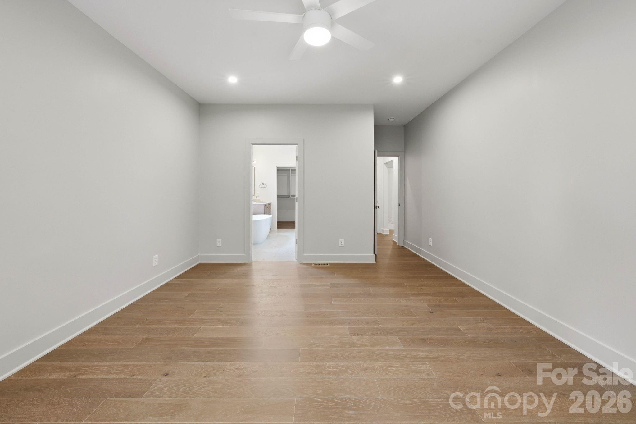 2311 Chateau Court Property Photo 25