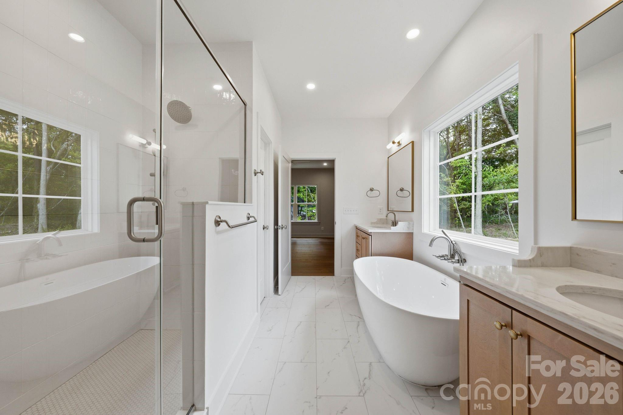2311 Chateau Court Property Photo 27