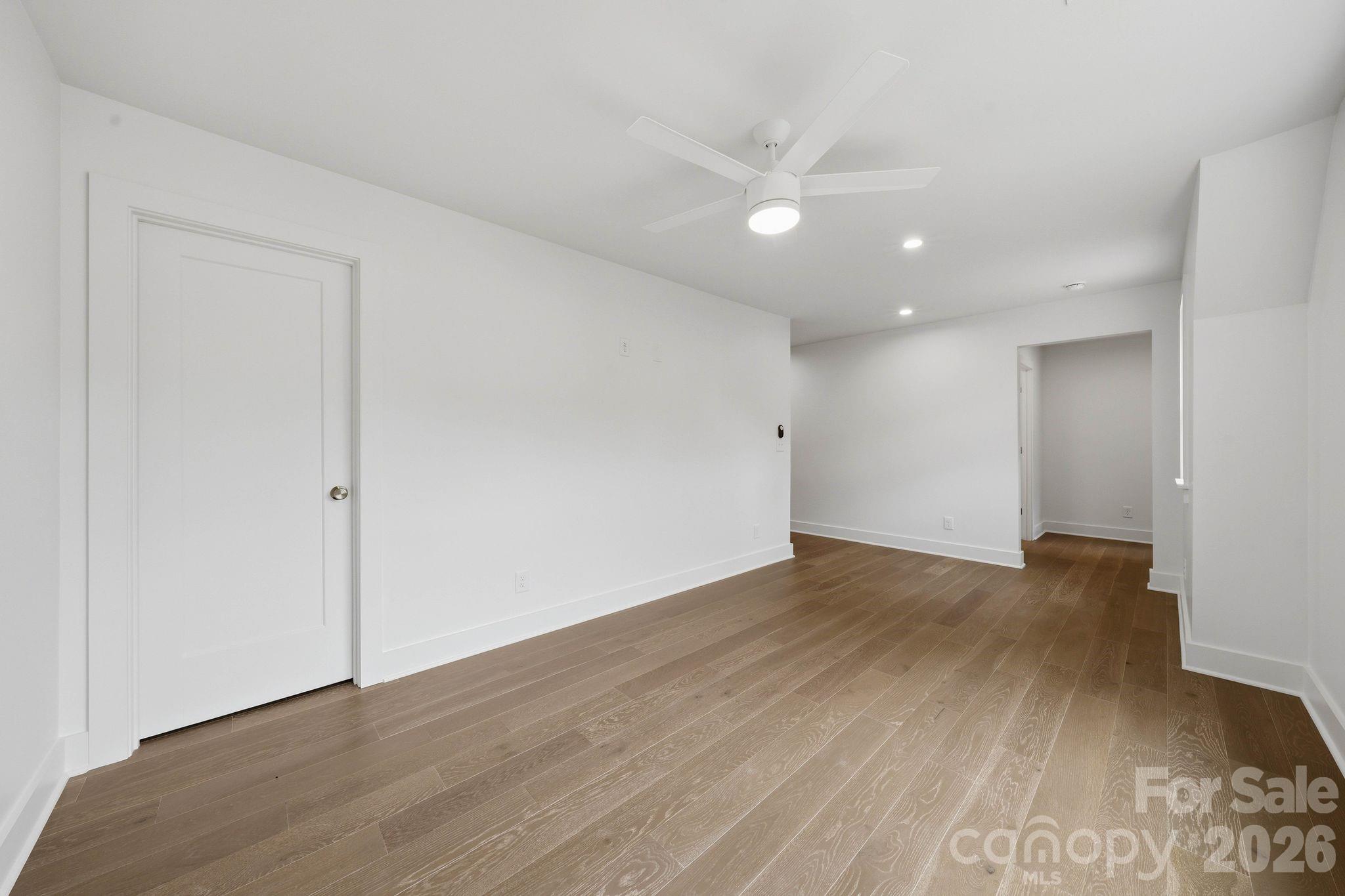 2311 Chateau Court Property Photo 29