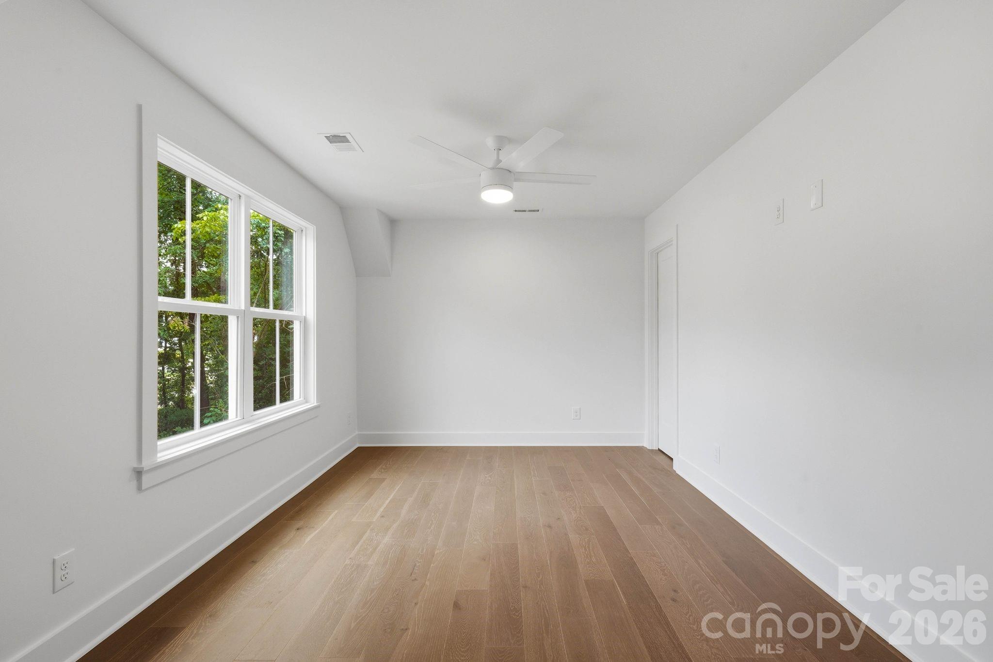 2311 Chateau Court Property Photo 34