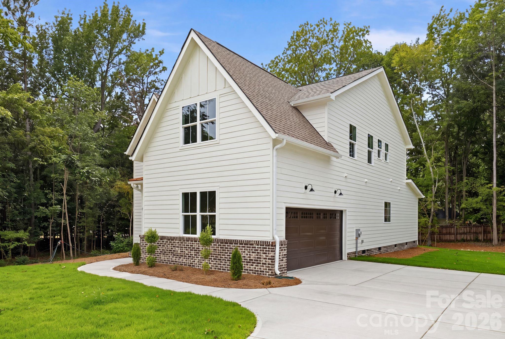 2311 Chateau Court Property Photo 40