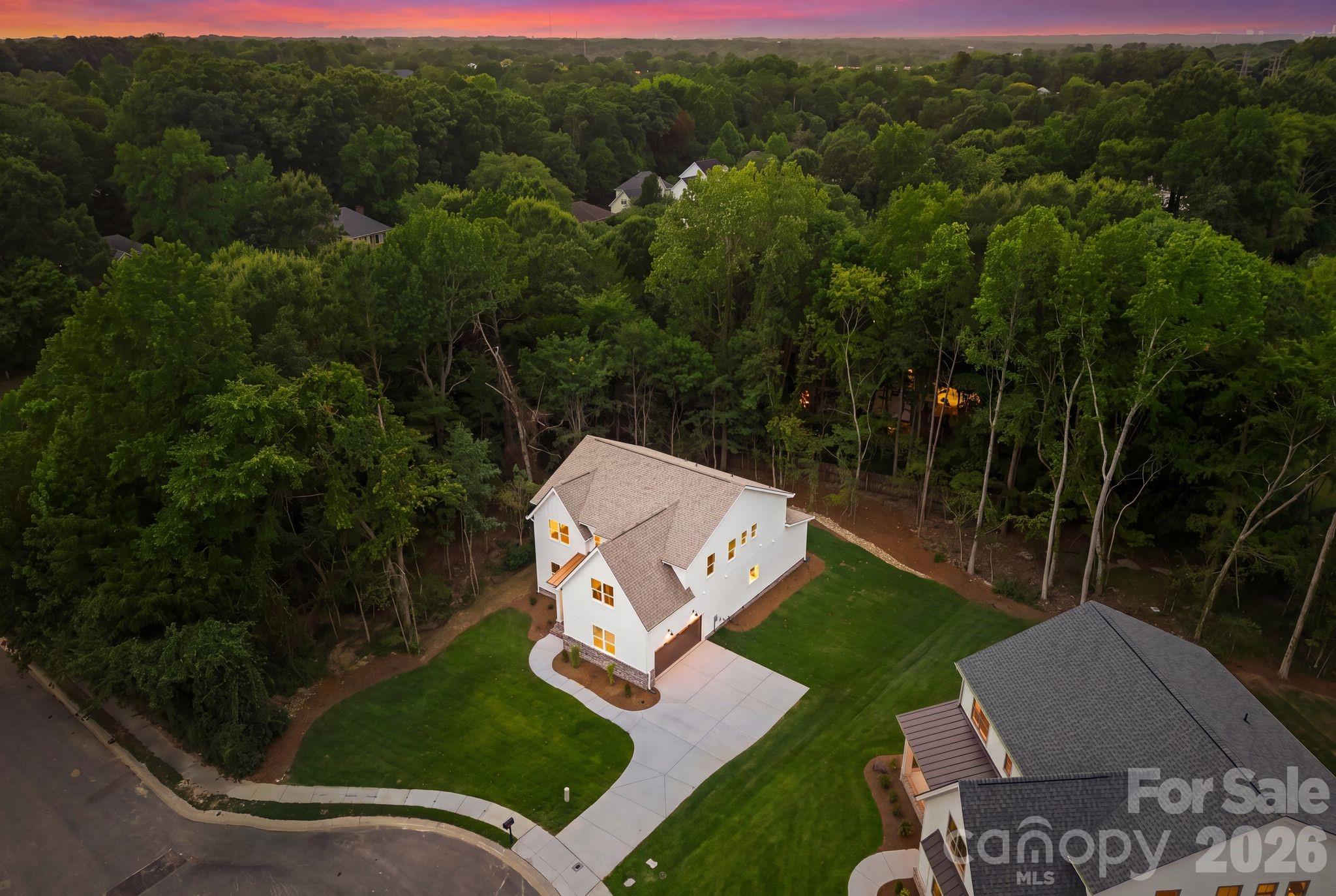 2311 Chateau Court Property Photo 46