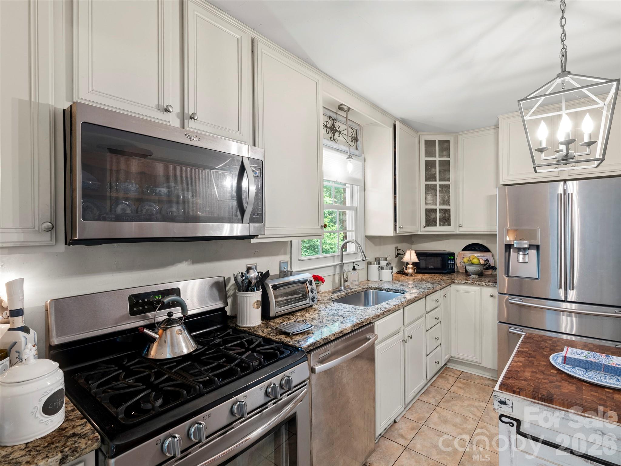 20 S Oak Forest Drive Property Photo 8