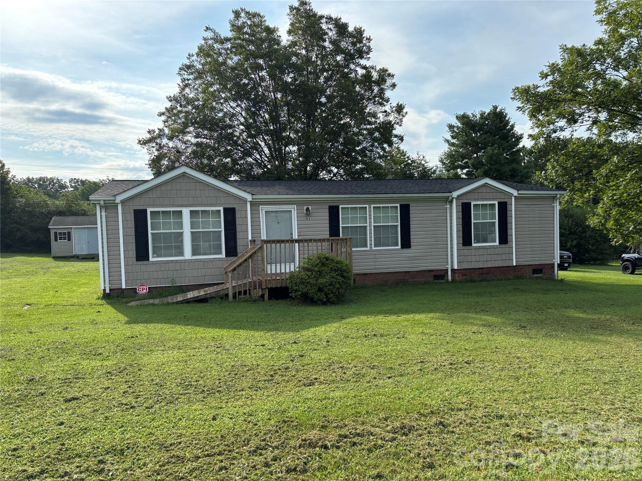 93 Ervin Lane Property Photo 3