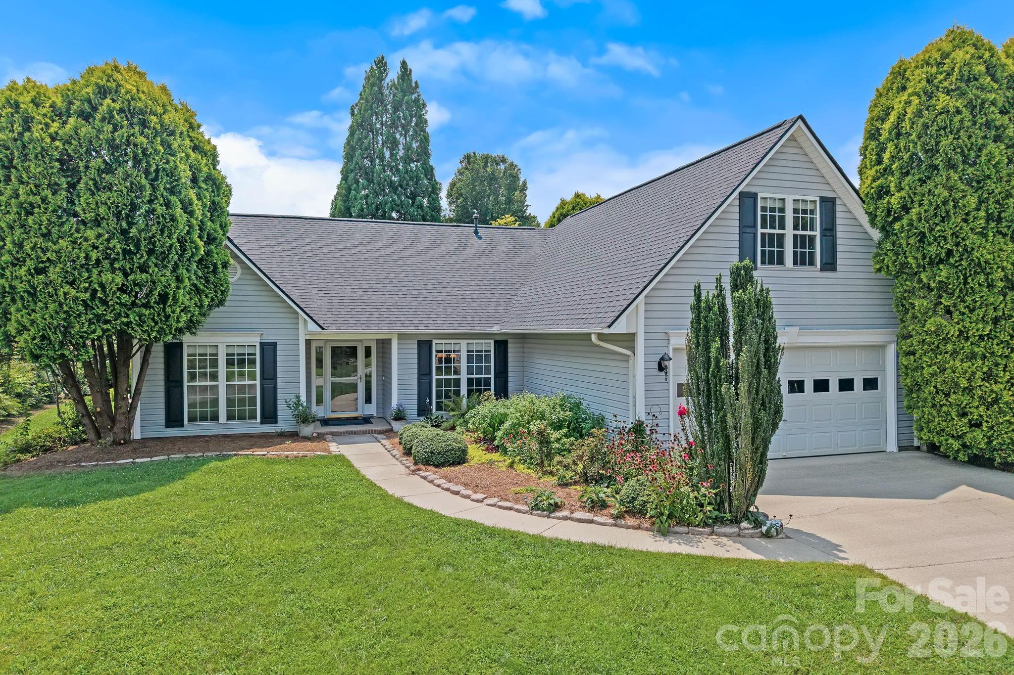 200 Planters Creek Road Property Photo 1
