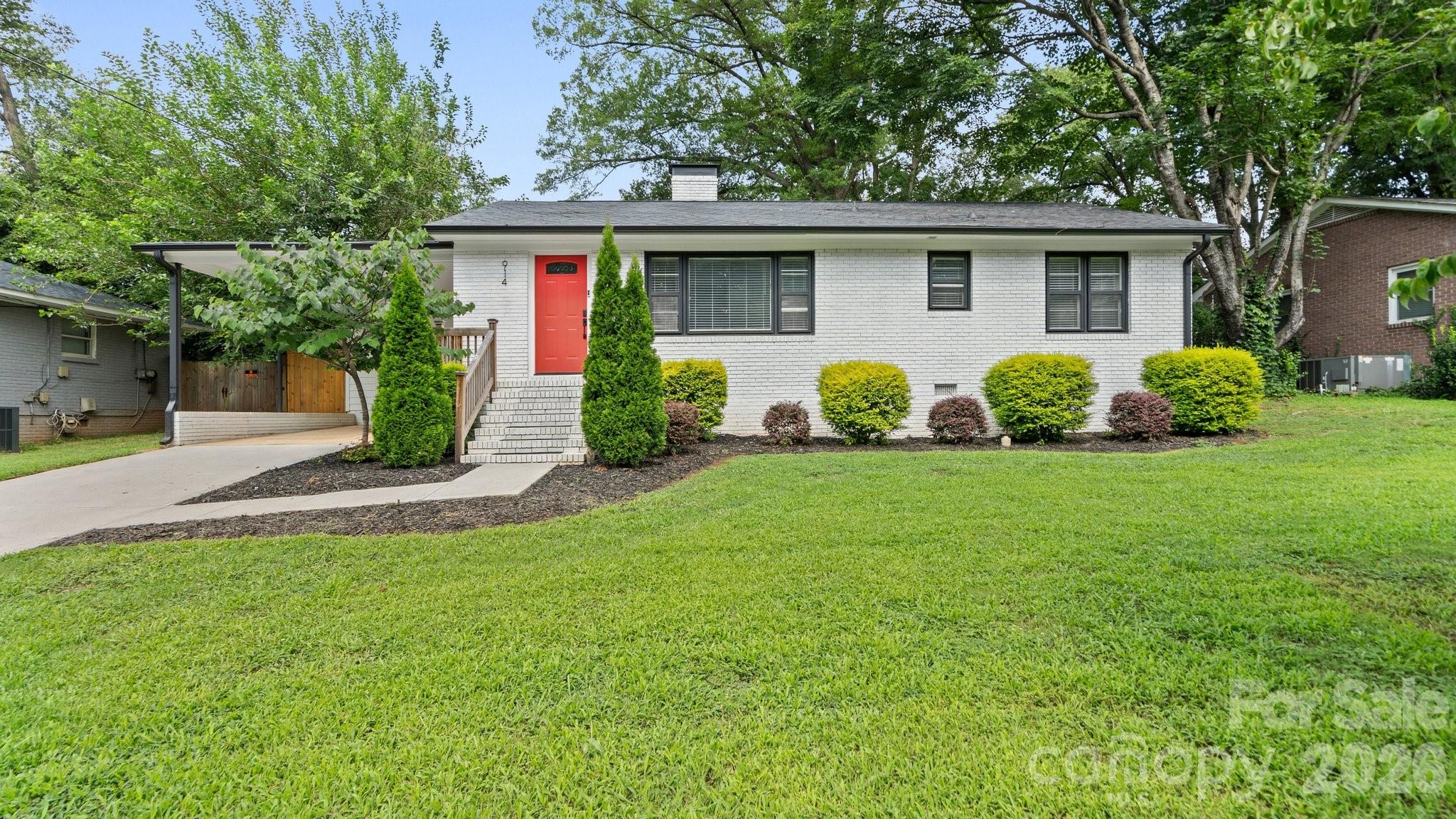 914 Crestmere Street Property Photo 1