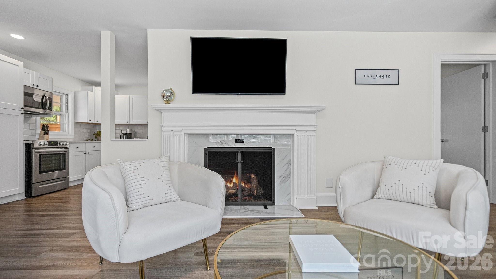 914 Crestmere Street Property Photo 14