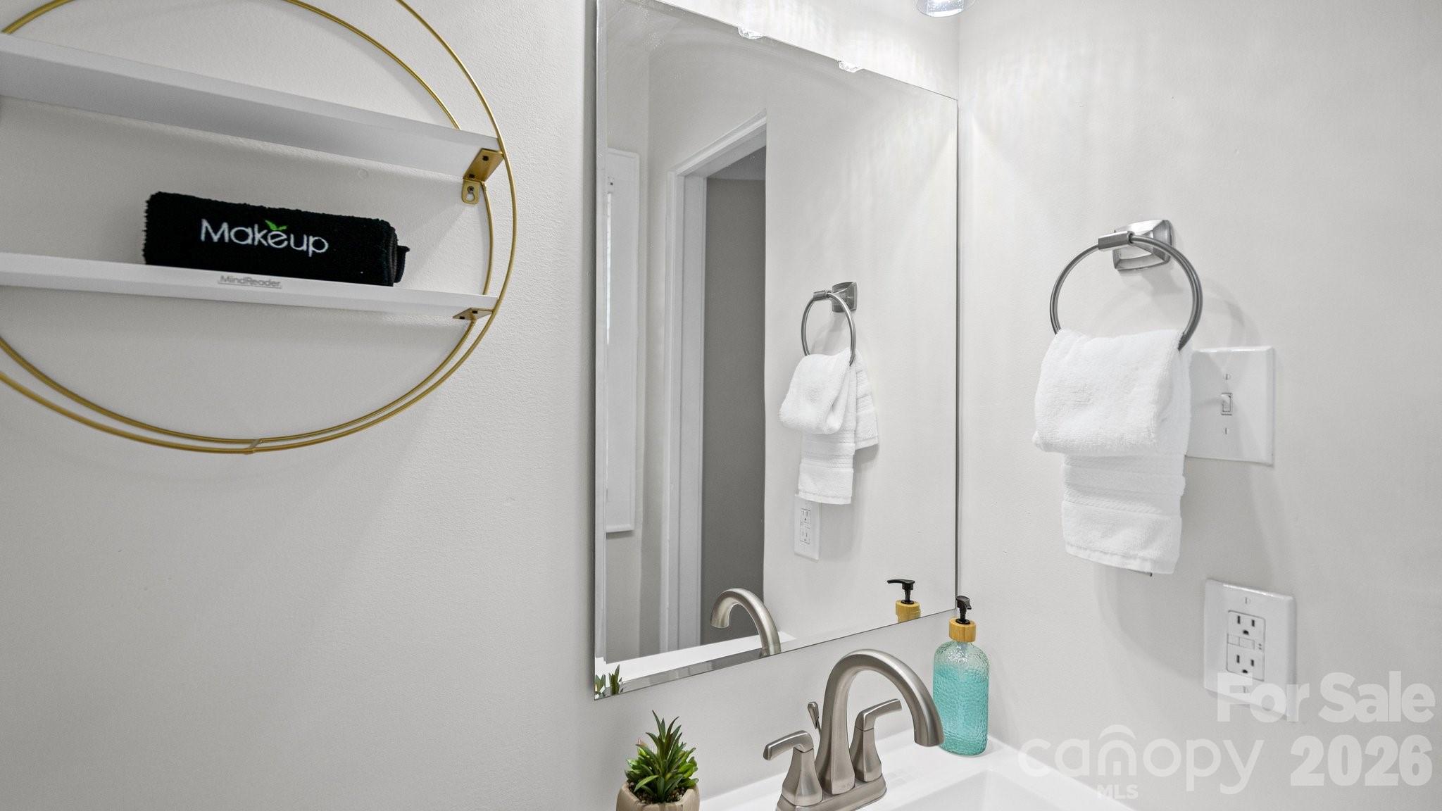 914 Crestmere Street Property Photo 24