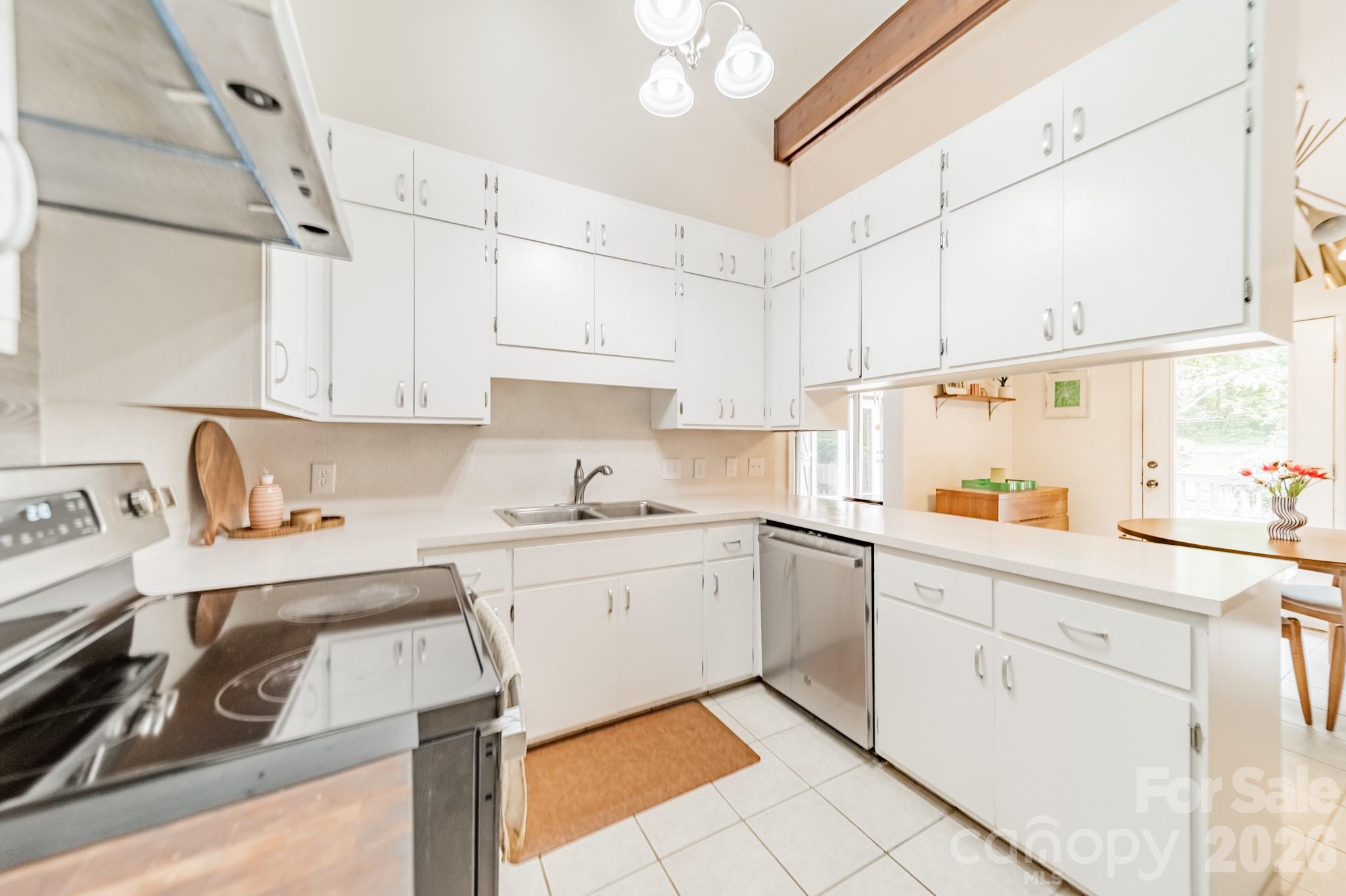322 Grady Drive Property Photo 12