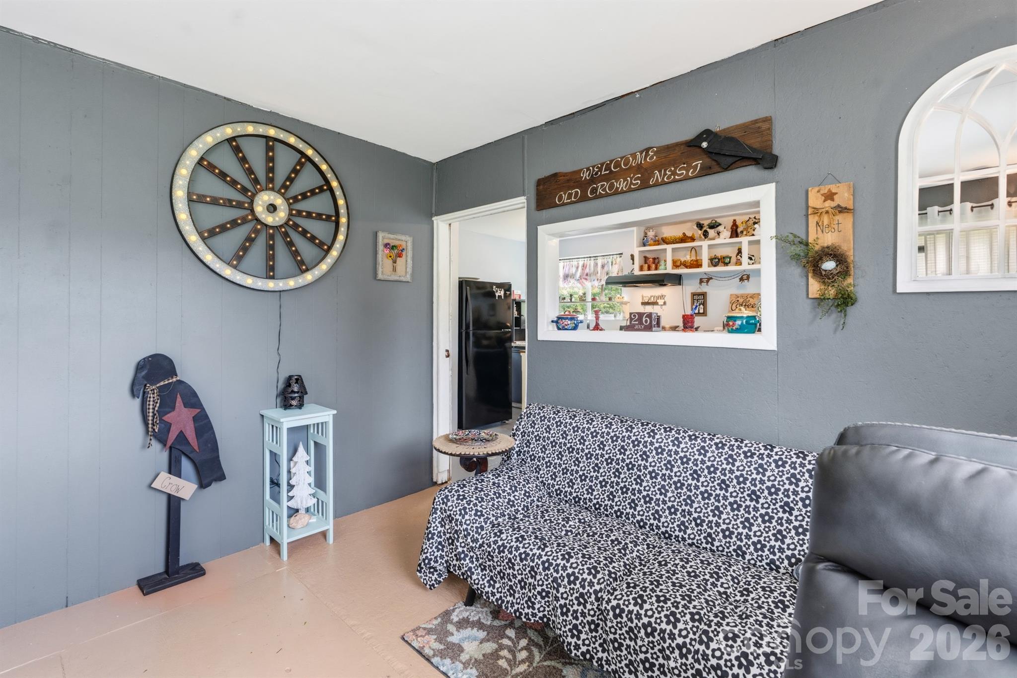 7040 Vintage Road Property Photo 3