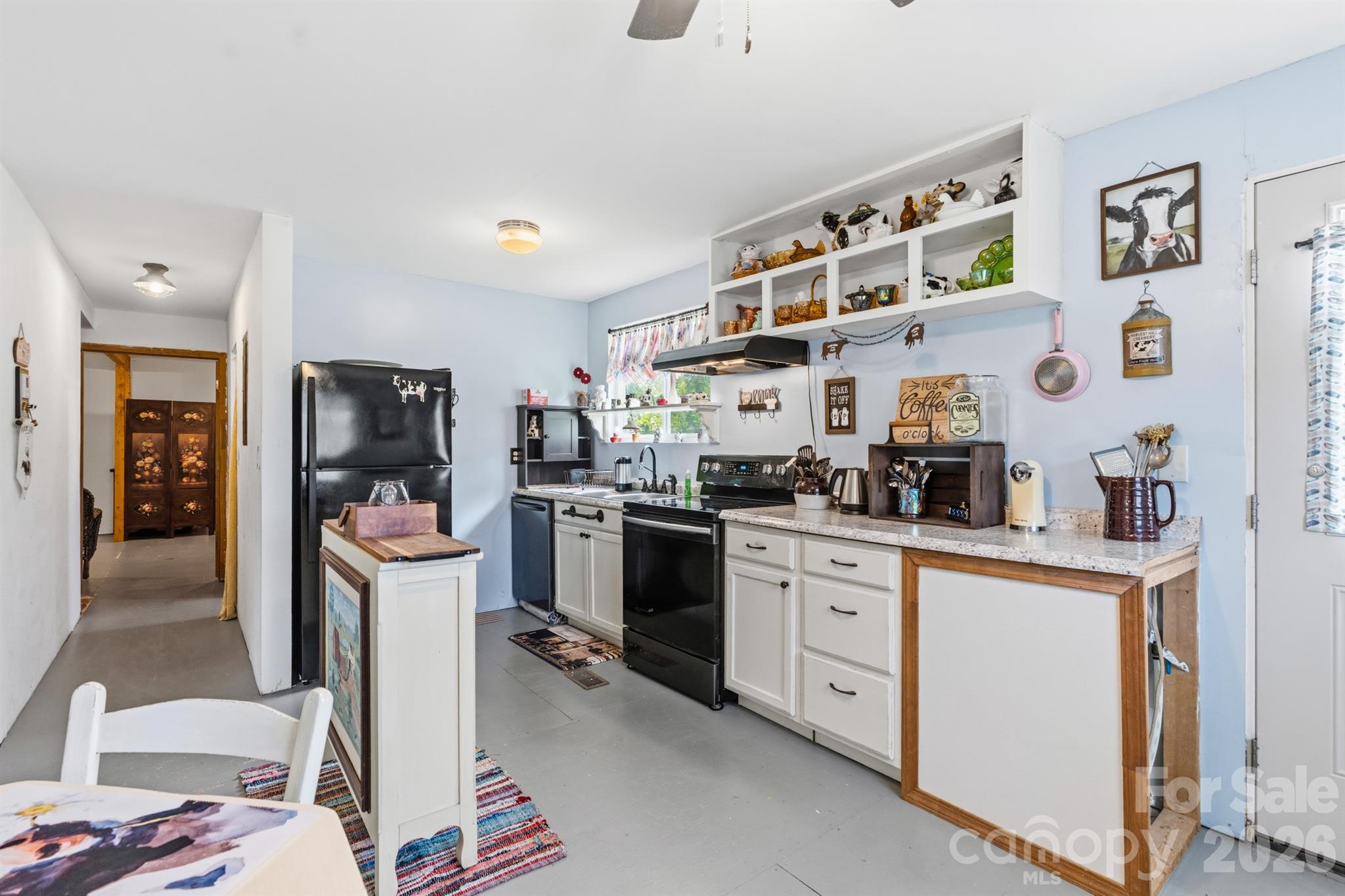 7040 Vintage Road Property Photo 5