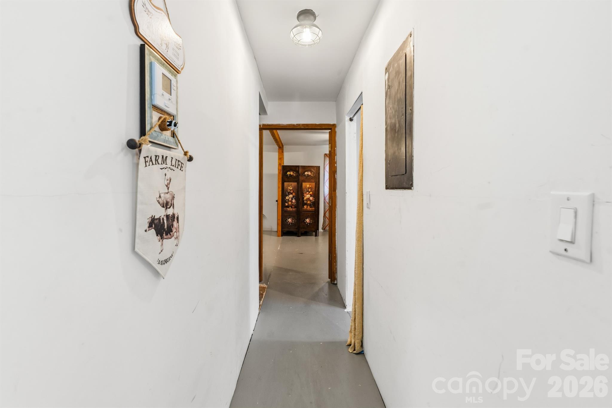 7040 Vintage Road Property Photo 9