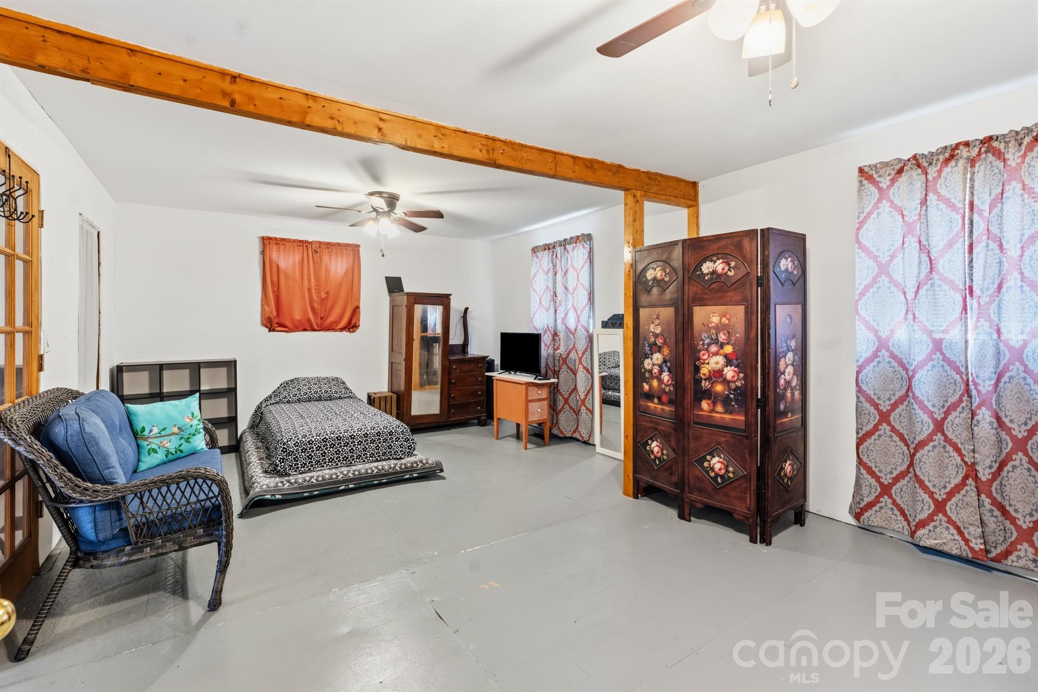 7040 Vintage Road Property Photo 13