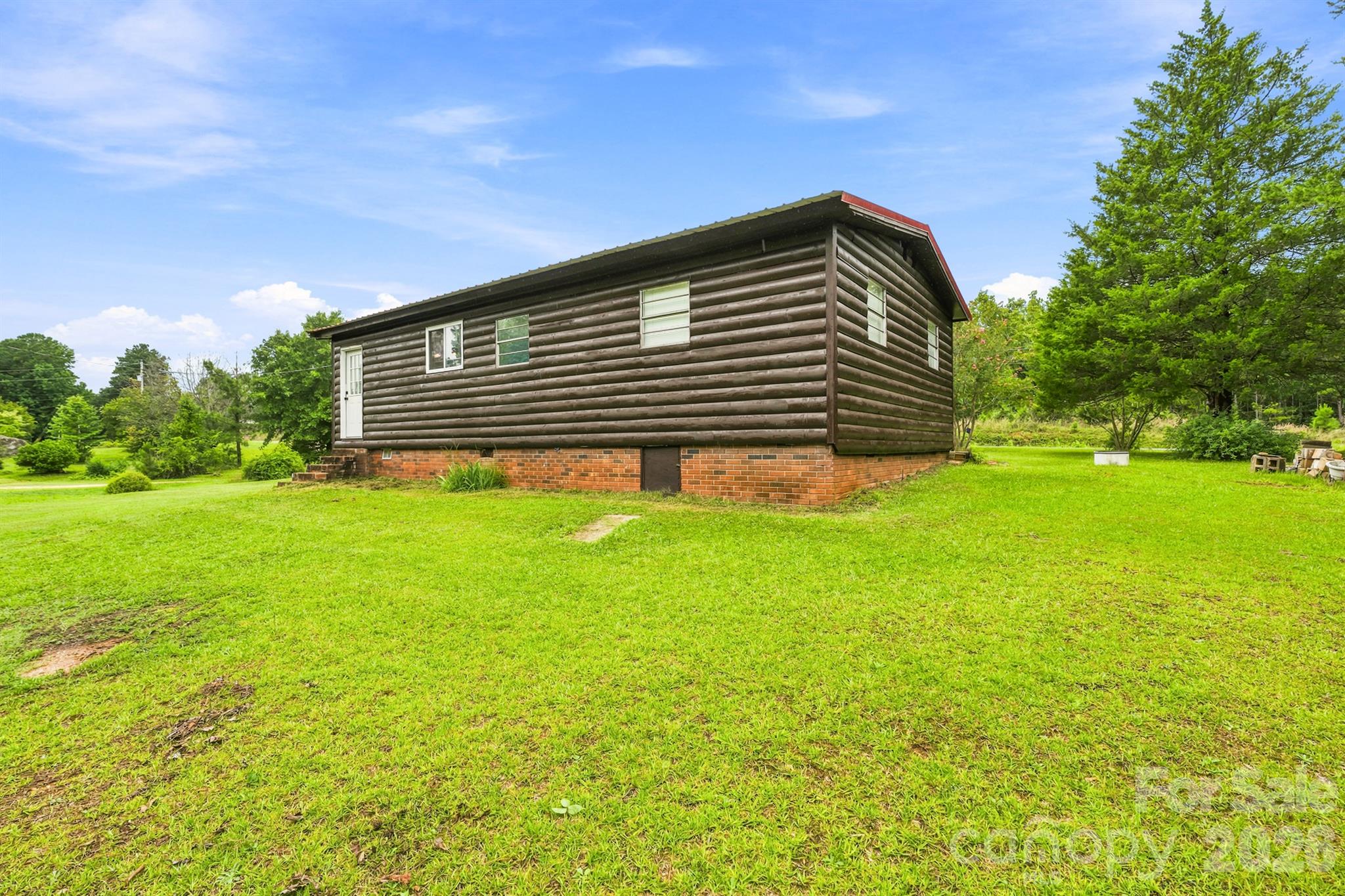 7040 Vintage Road Property Photo 23
