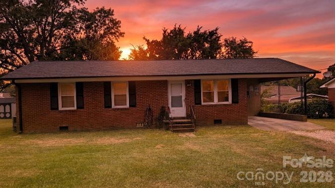 608 Catawba Street Property Photo 1