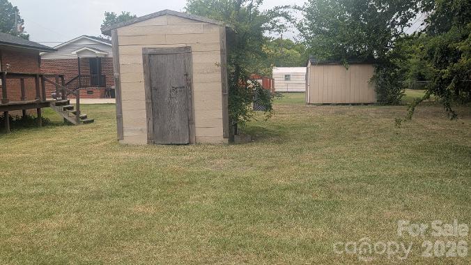 608 Catawba Street Property Photo 13