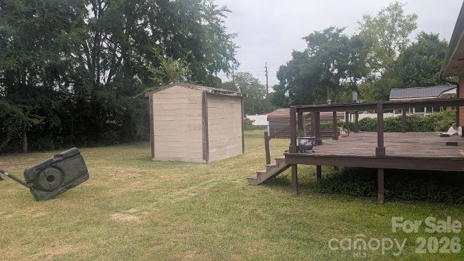 608 Catawba Street Property Photo 14