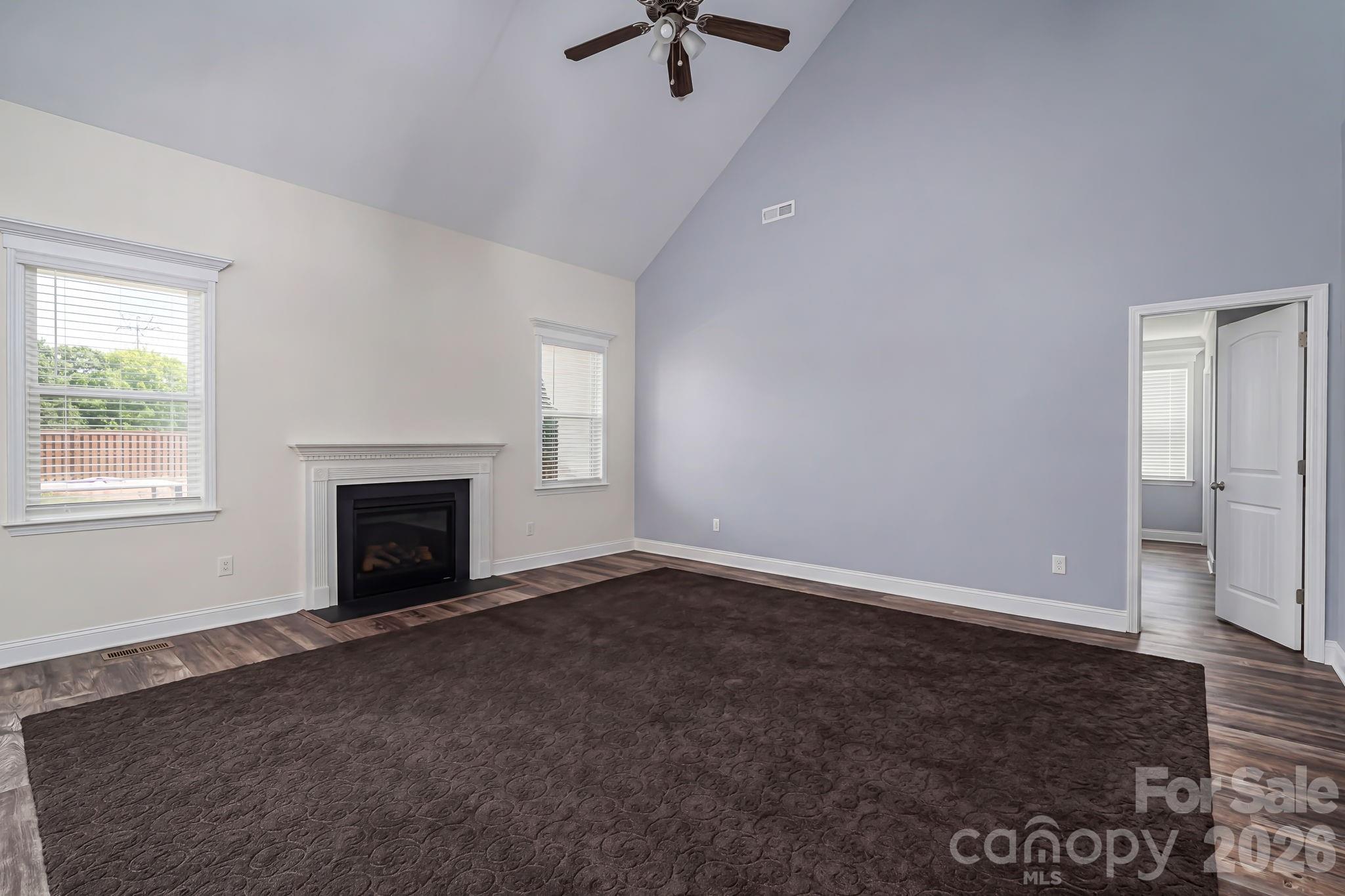 955 Robinson Road Property Photo 7
