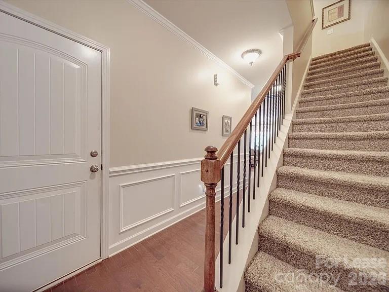 5657 Tipperlinn Way Property Photo 10