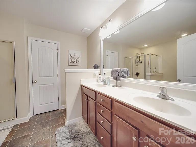 5657 Tipperlinn Way Property Photo 15