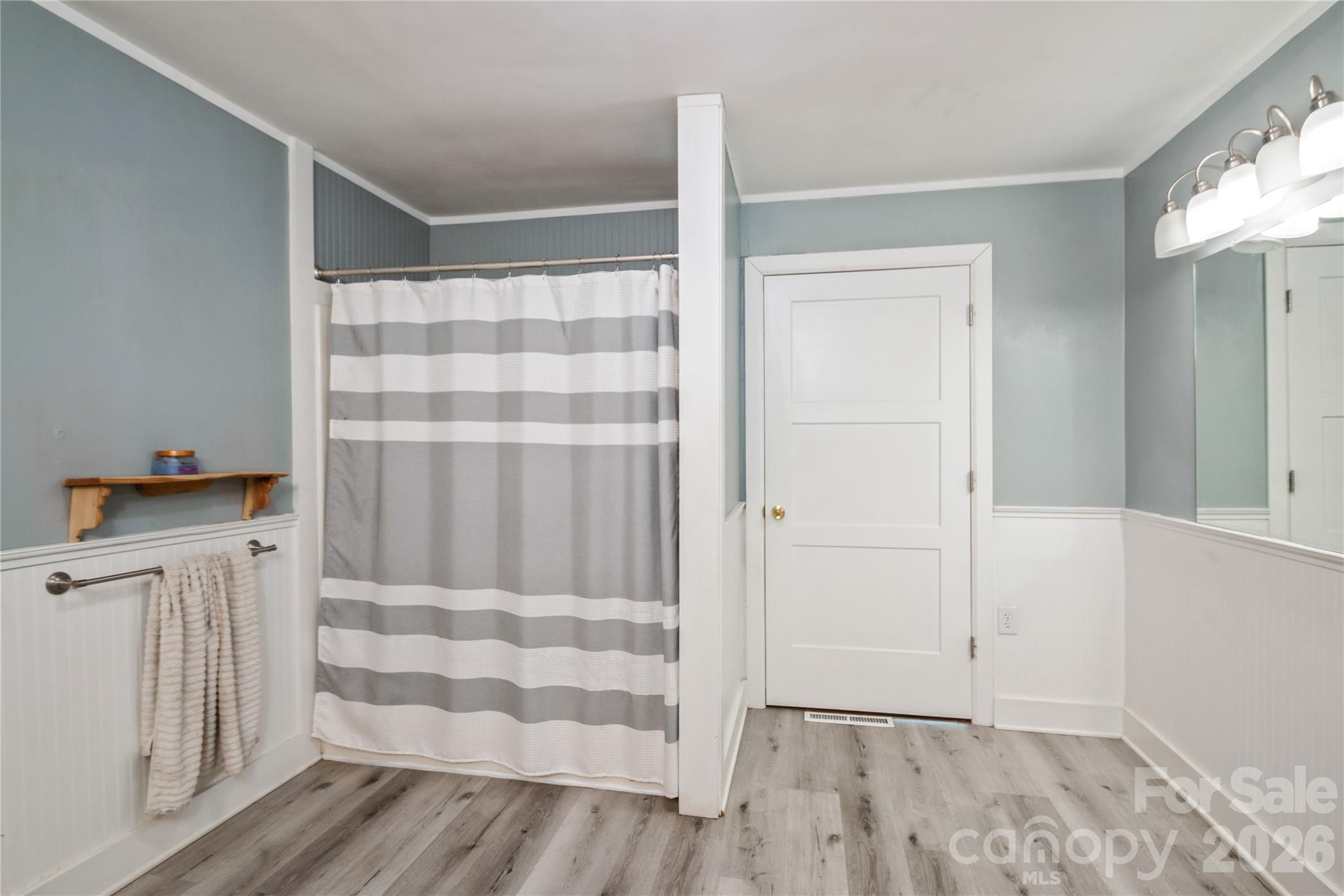 303 Island Ford Road Property Photo 6