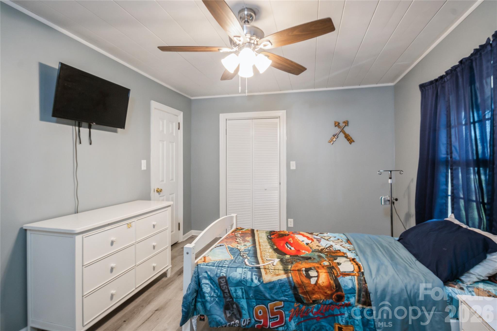 303 Island Ford Road Property Photo 9