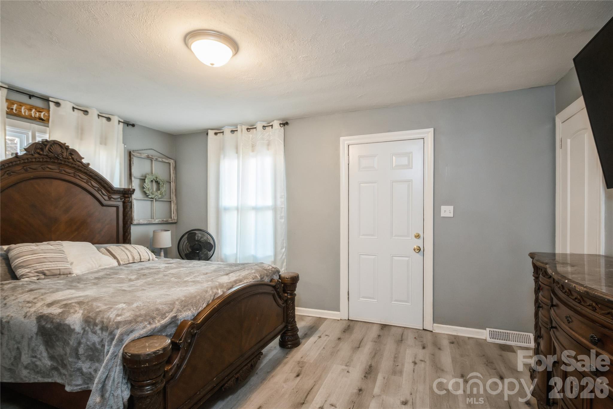 303 Island Ford Road Property Photo 15