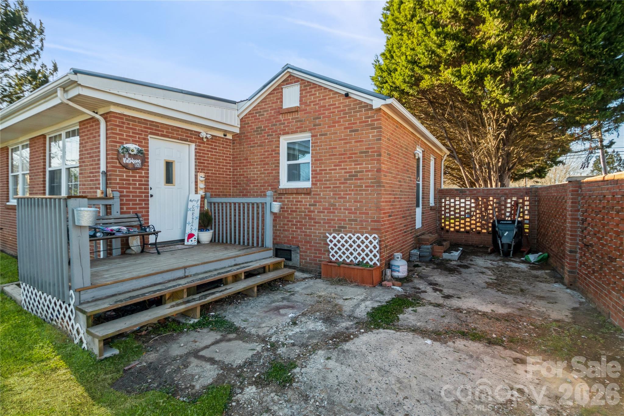 303 Island Ford Road Property Photo 29
