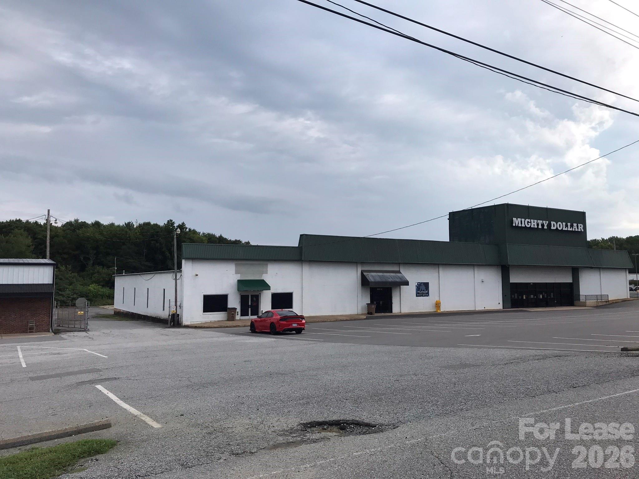 1635-4 East Dixon Boulevard Property Photo 4