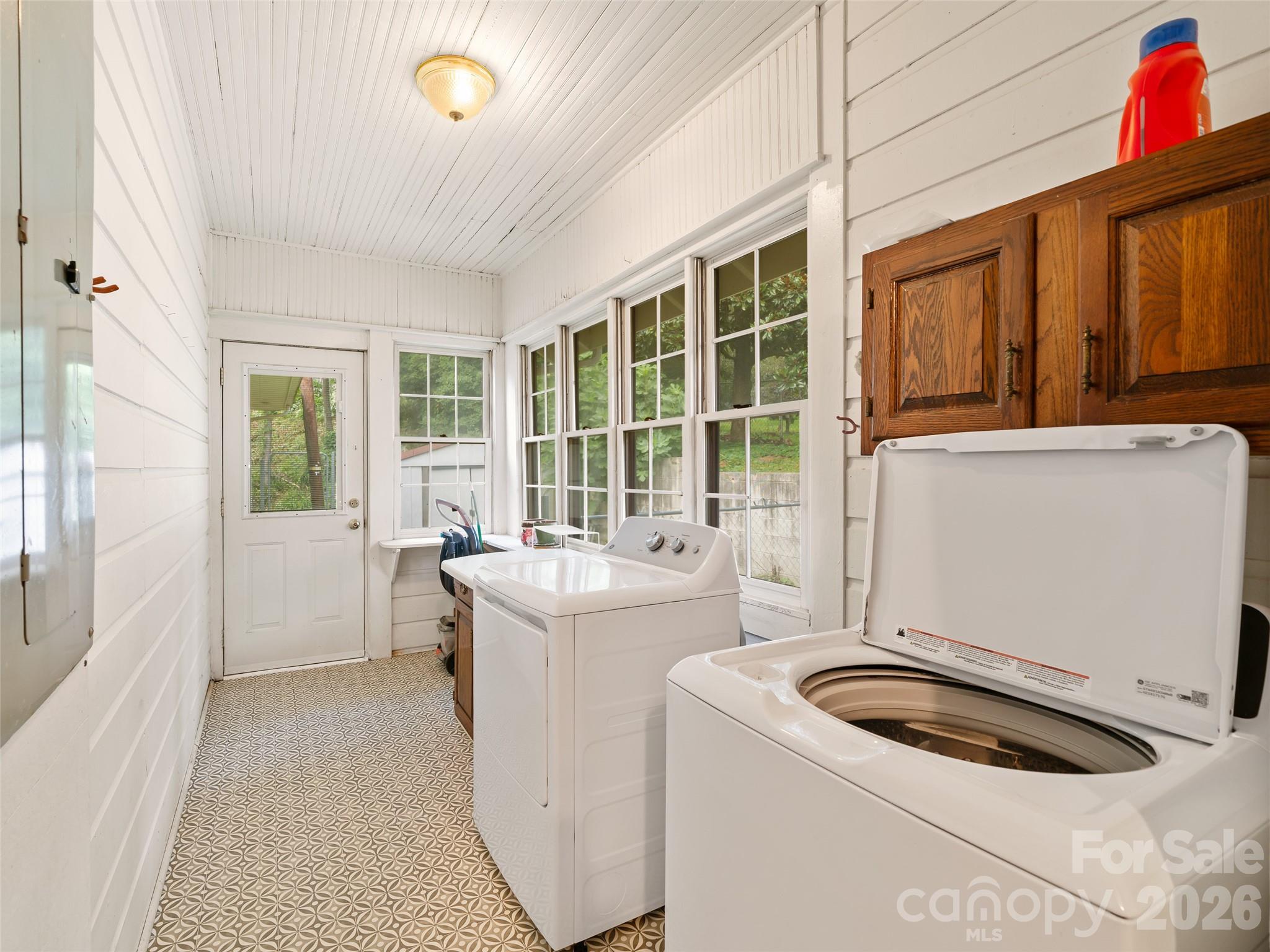147 Walnut Avenue Property Photo 16