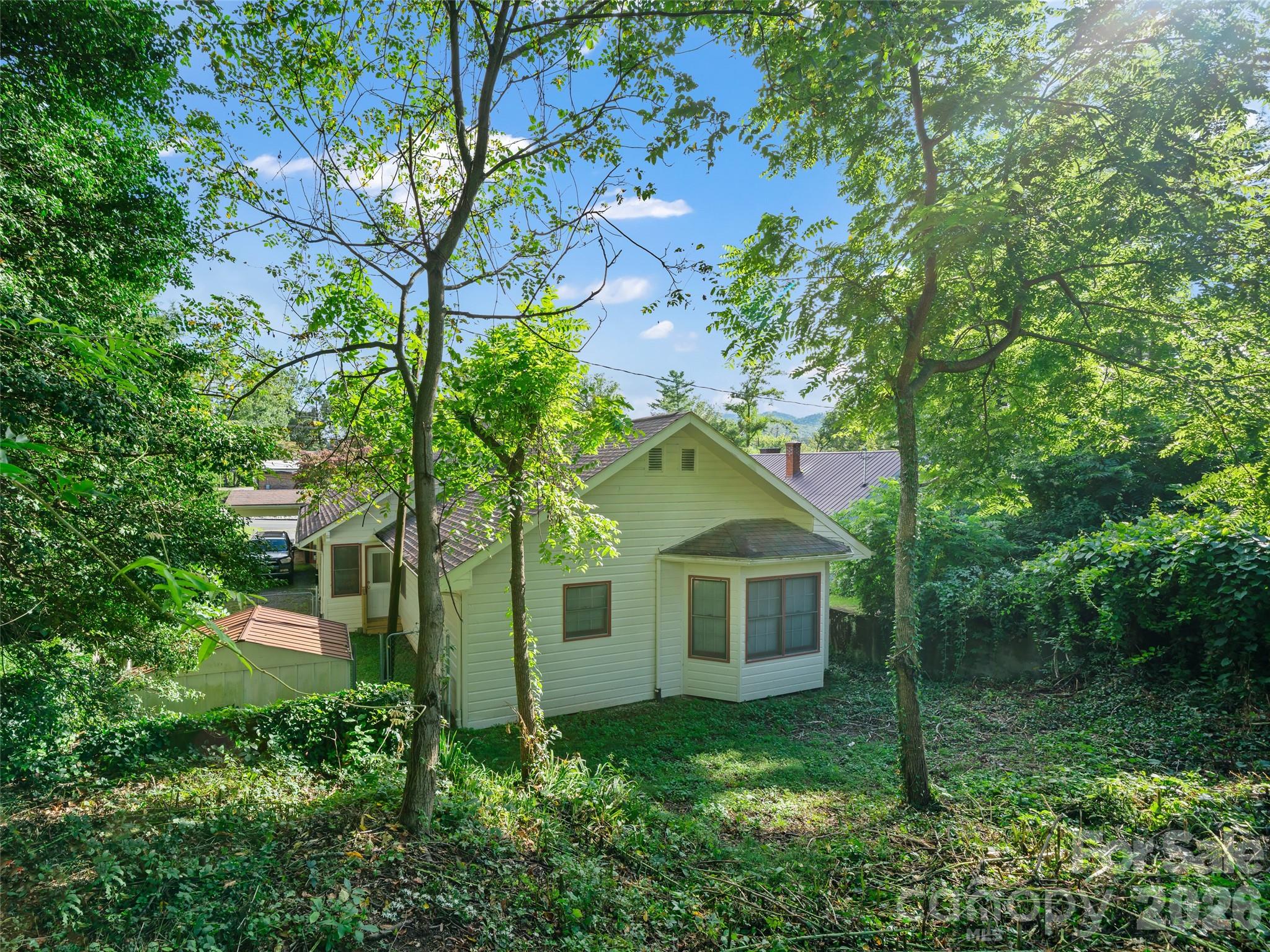 147 Walnut Avenue Property Photo 27