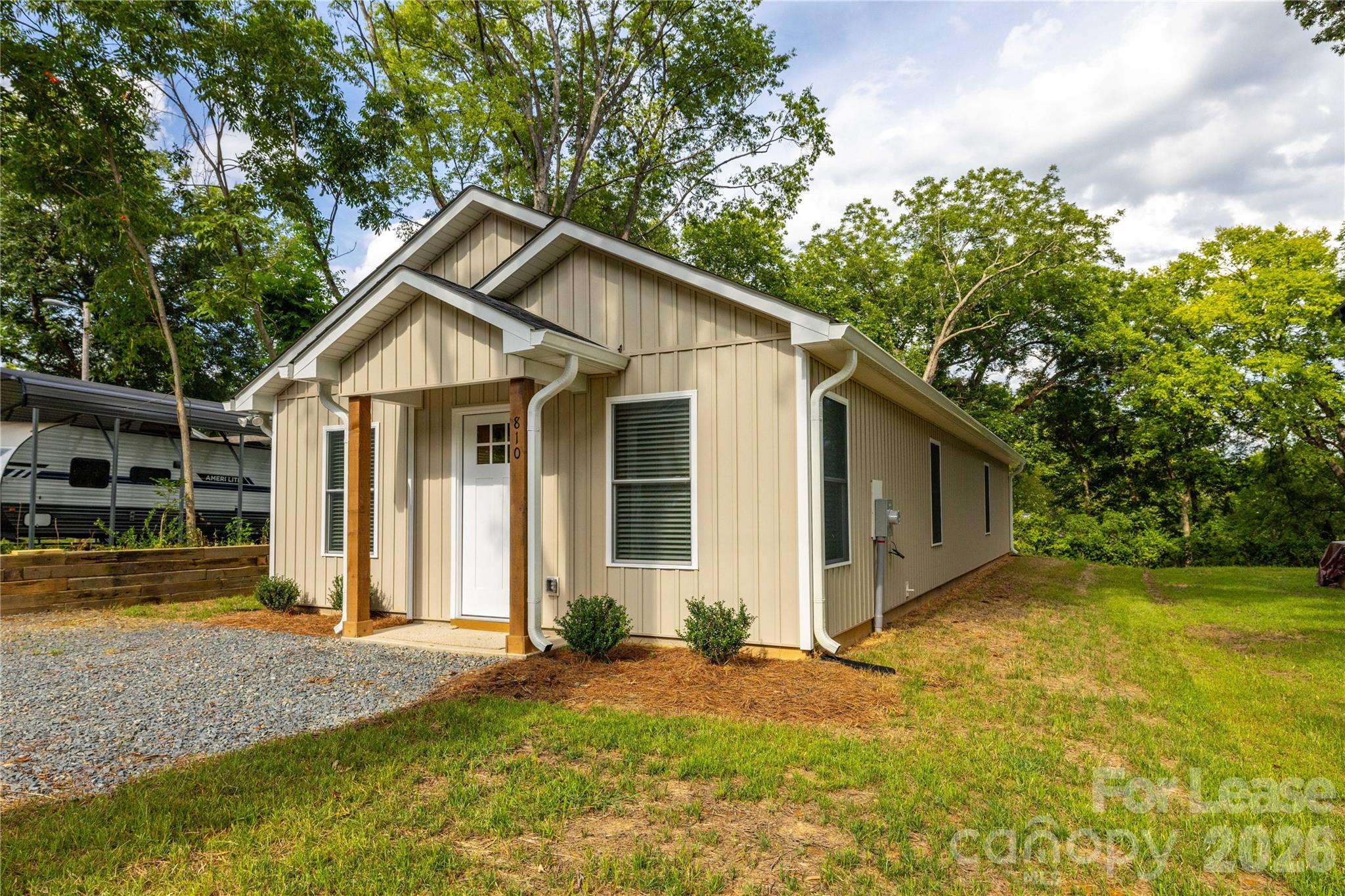 810 Long Street Property Photo 4