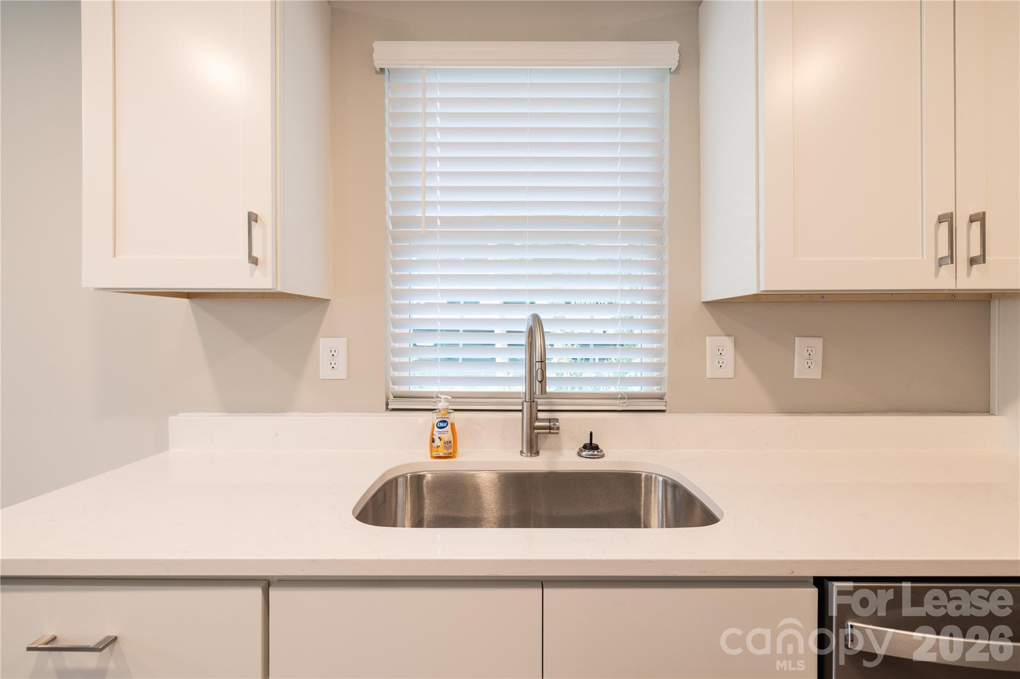 810 Long Street Property Photo 16