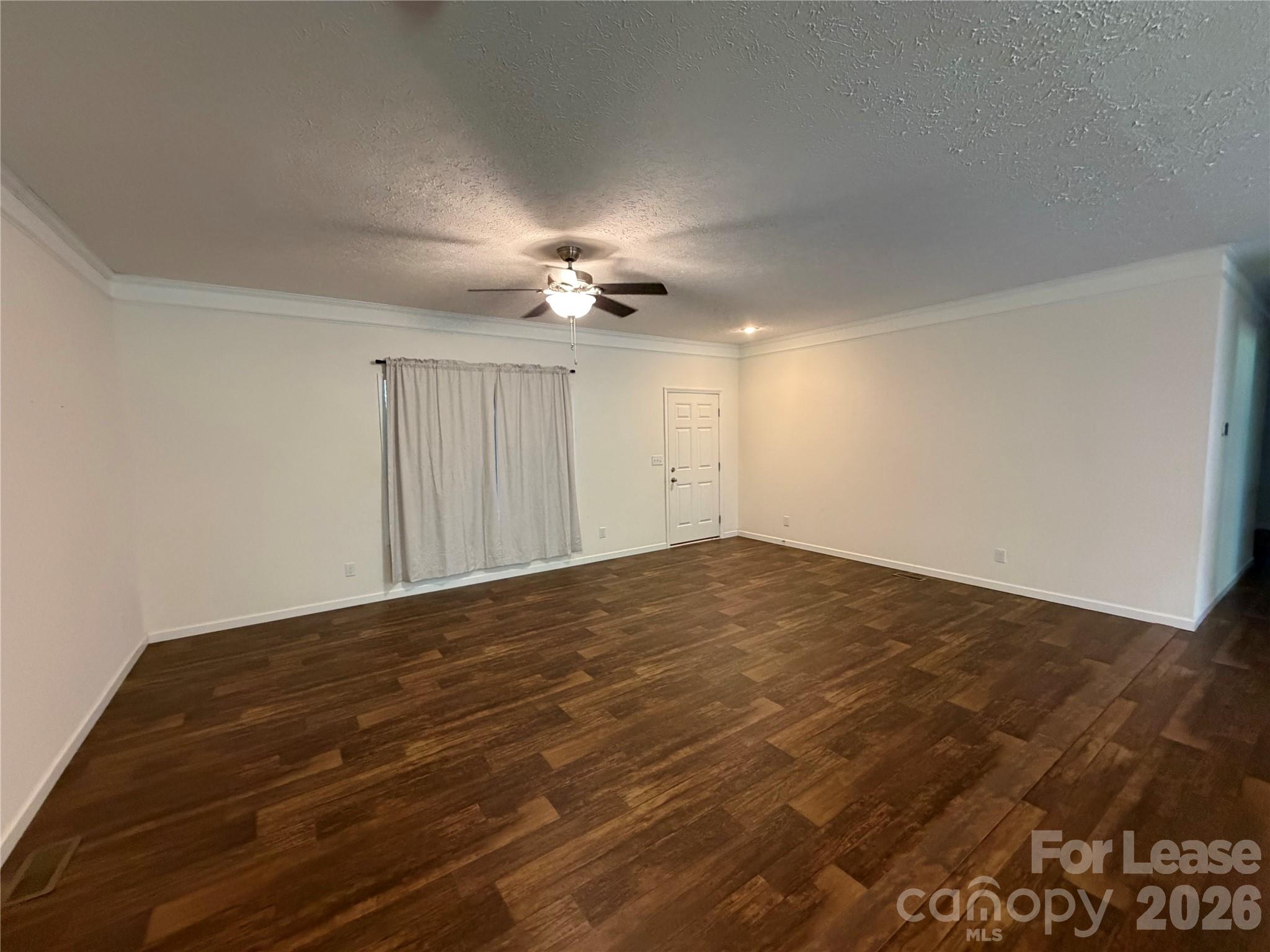 1311 E Memorial Highway Property Photo 2
