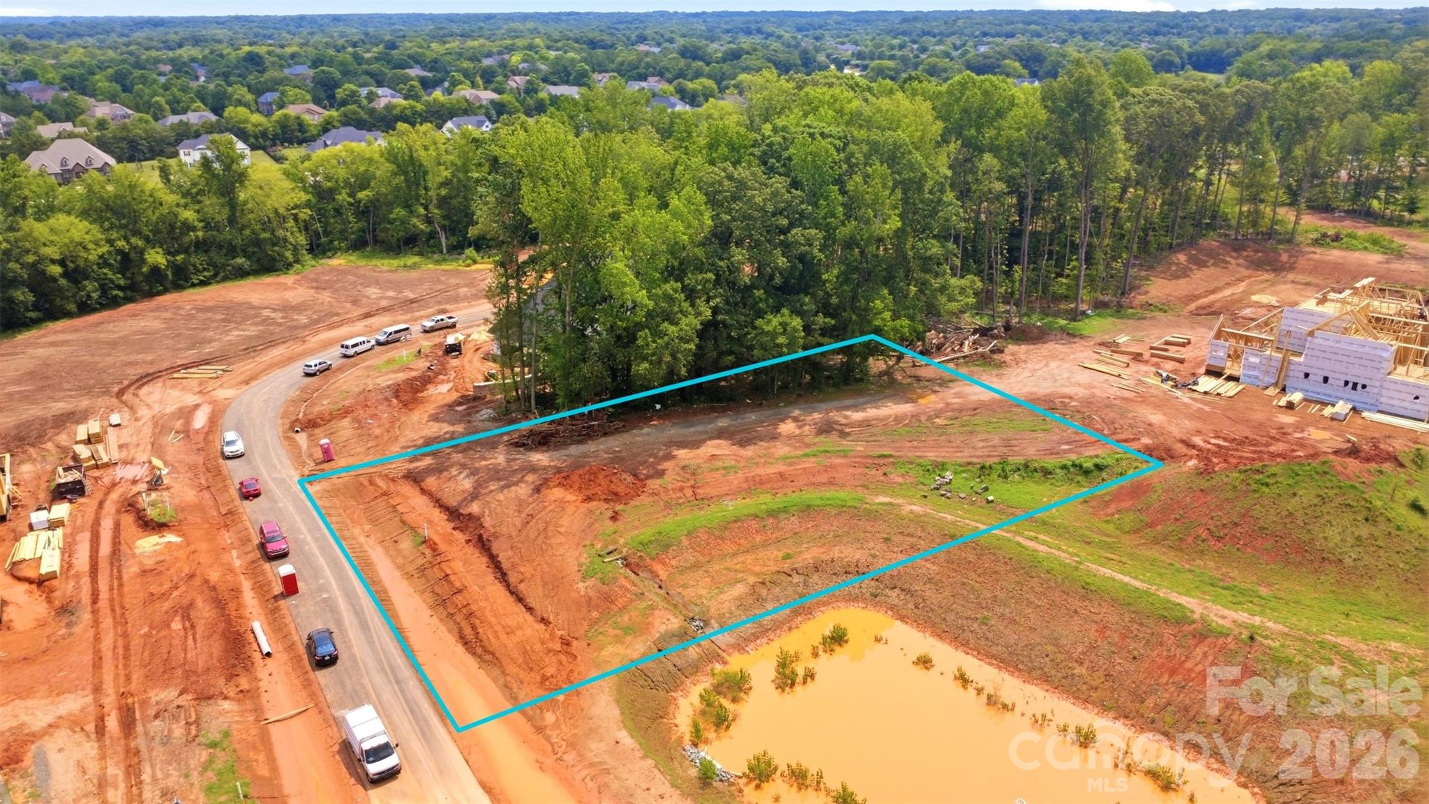 1025 Maxwell Court Property Photo 2
