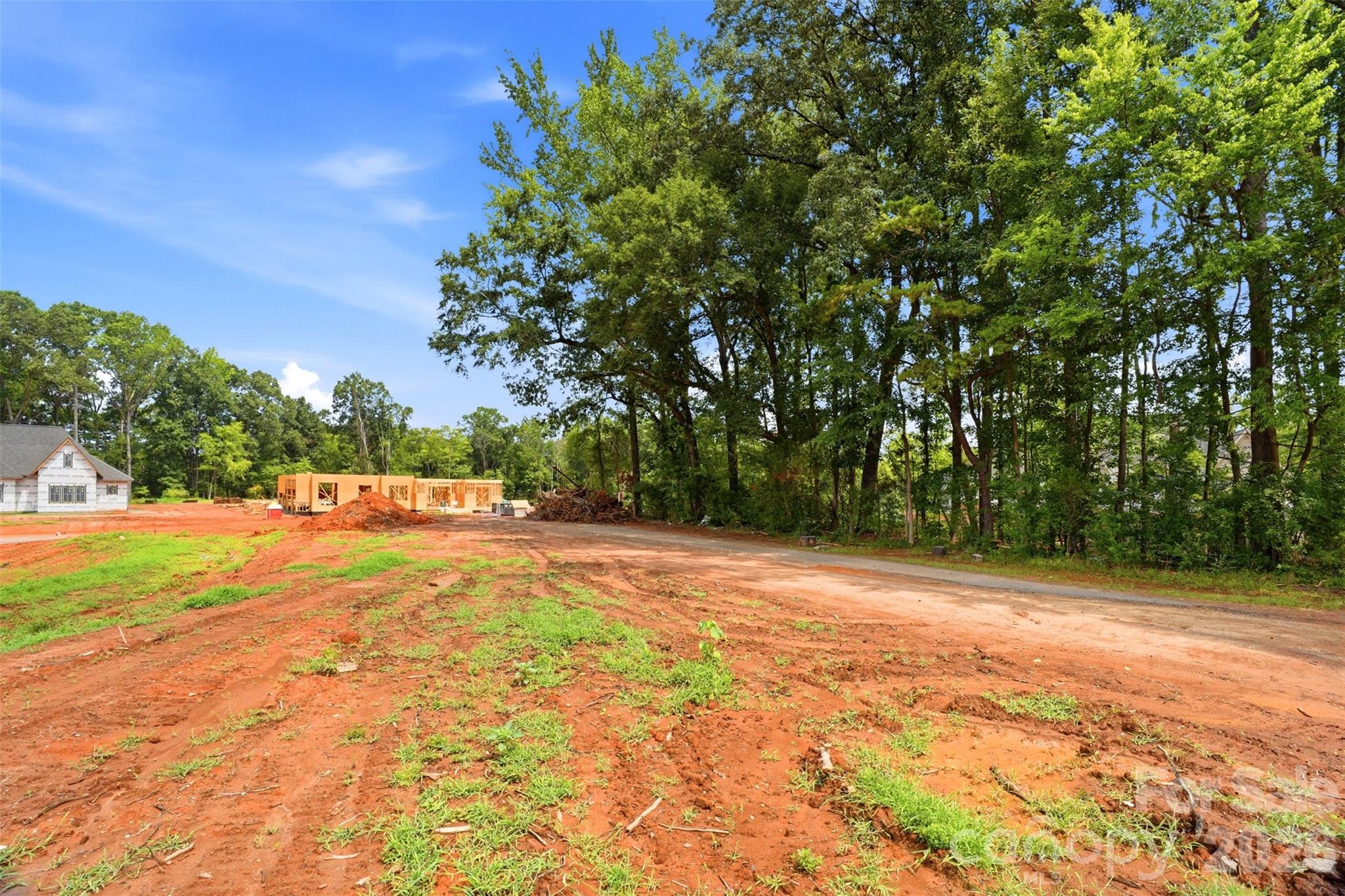 1025 Maxwell Court Property Photo 5
