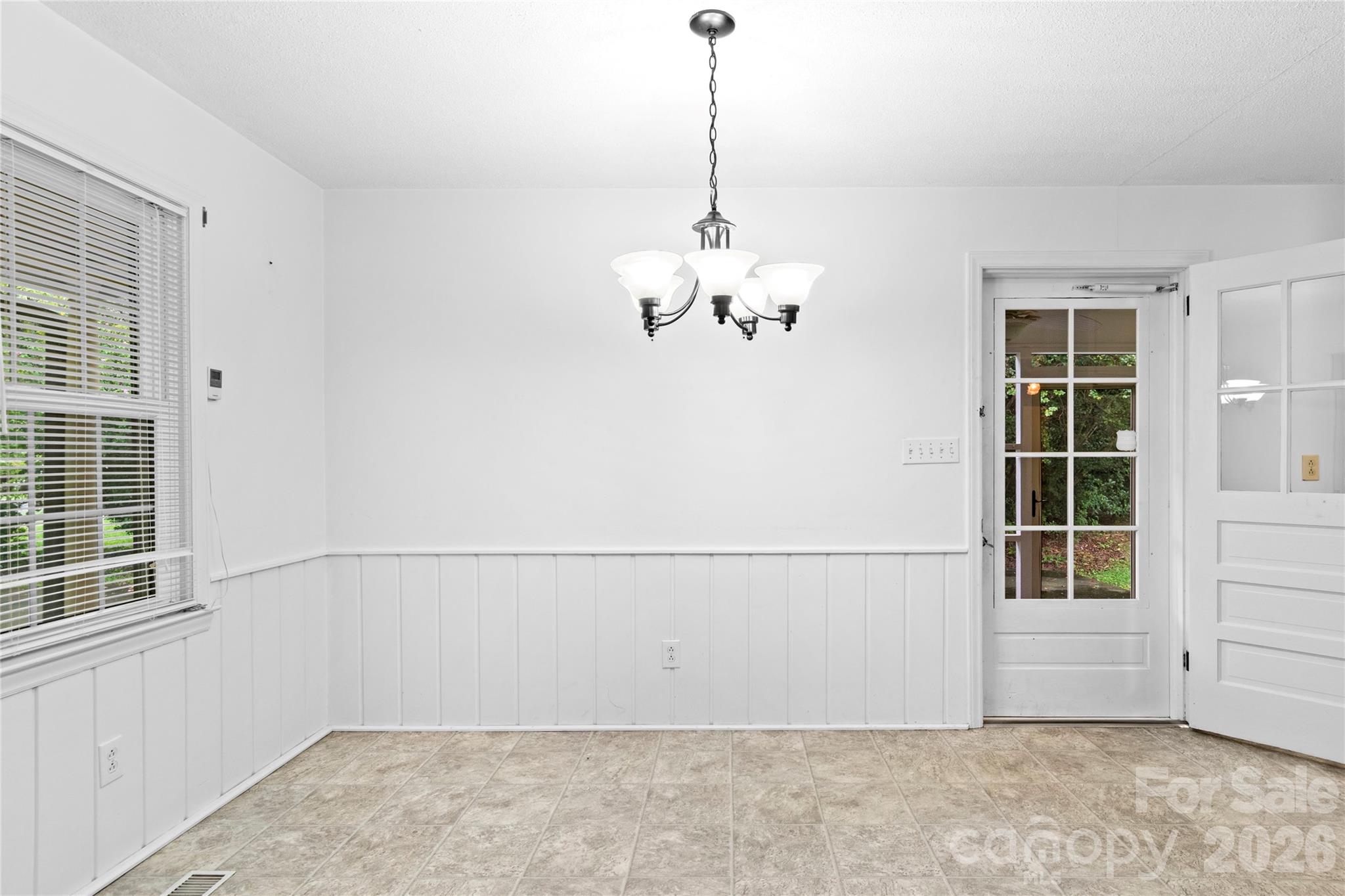 153 Shady Lane Property Photo 10