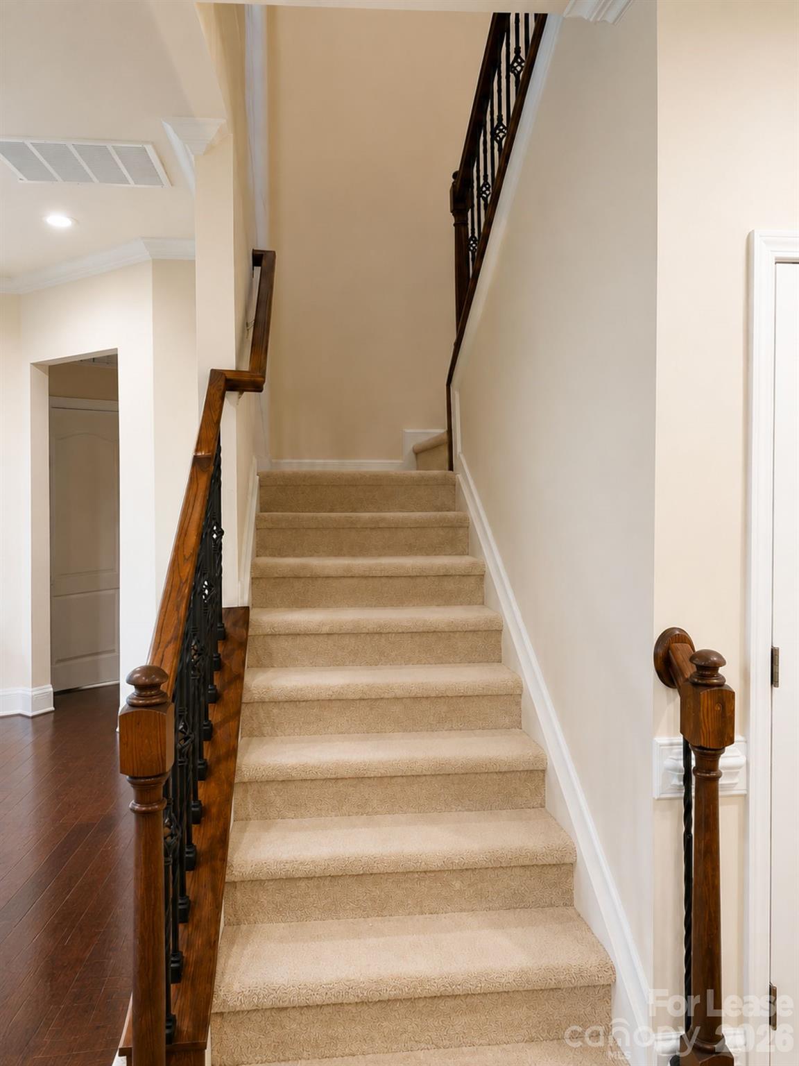 10665 Sky Chase Avenue Property Photo 9